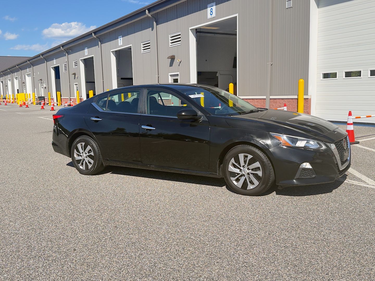 Photo 4 of this Nissan Altima