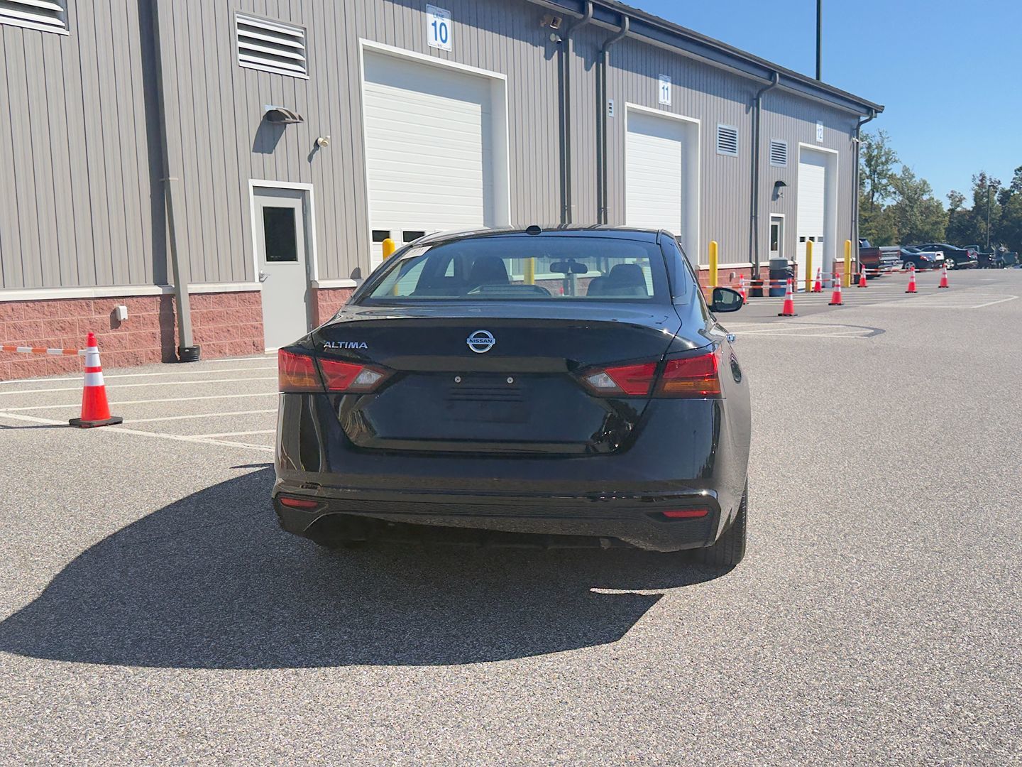 Photo 6 of this Nissan Altima