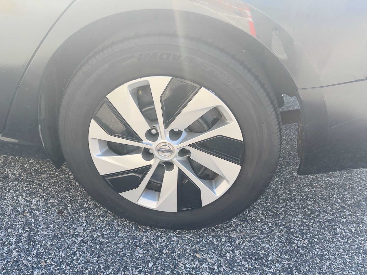 Photo 14 of this Nissan Altima