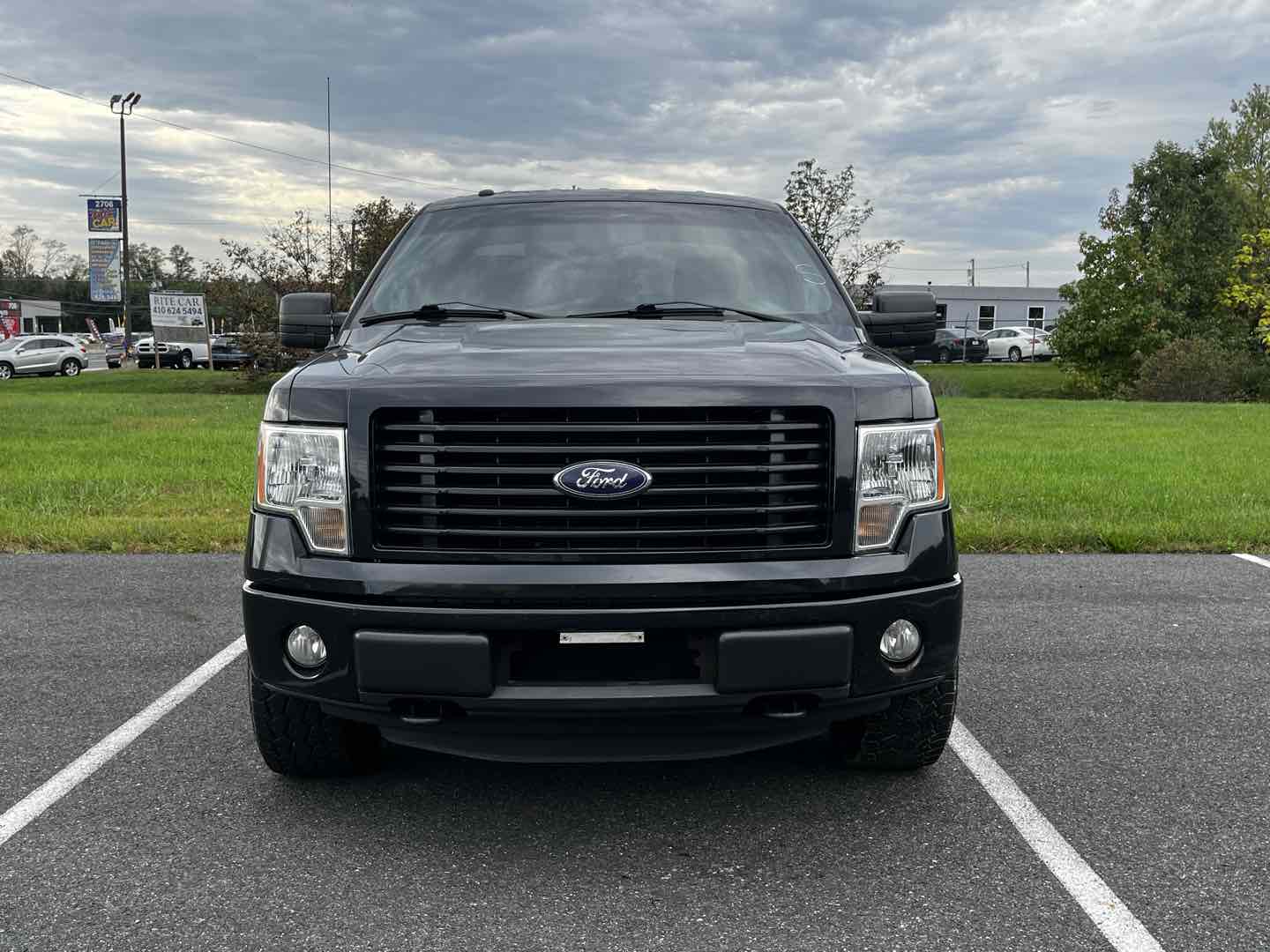Photo 2 of this Ford F-150
