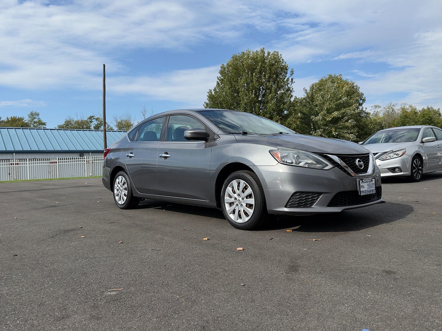Photo 6 of this Nissan Sentra