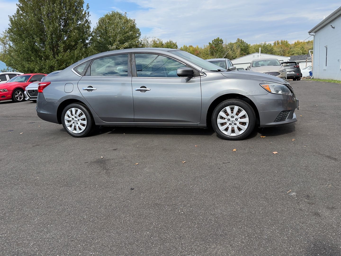 Photo 9 of this Nissan Sentra