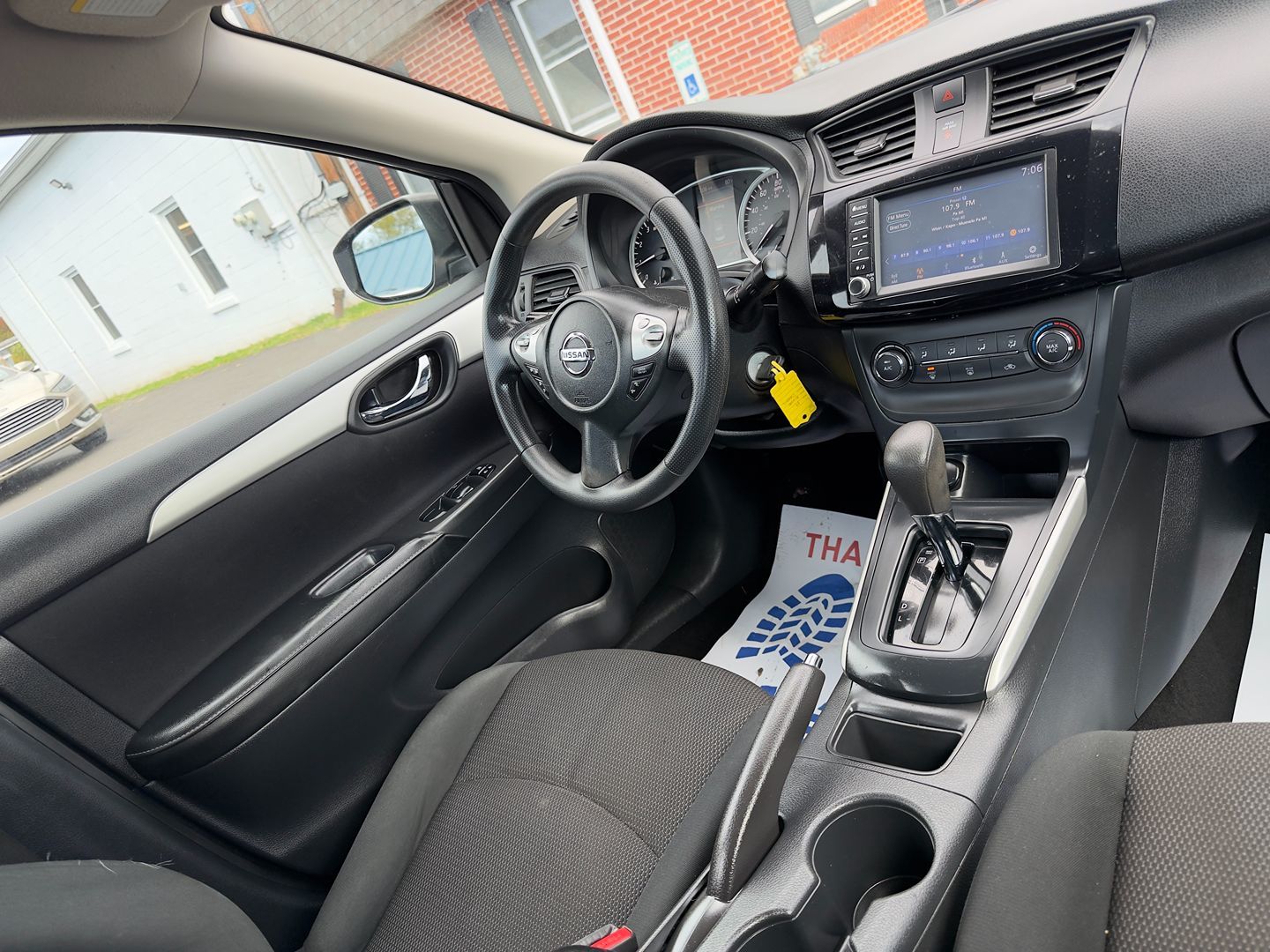 Photo 16 of this Nissan Sentra