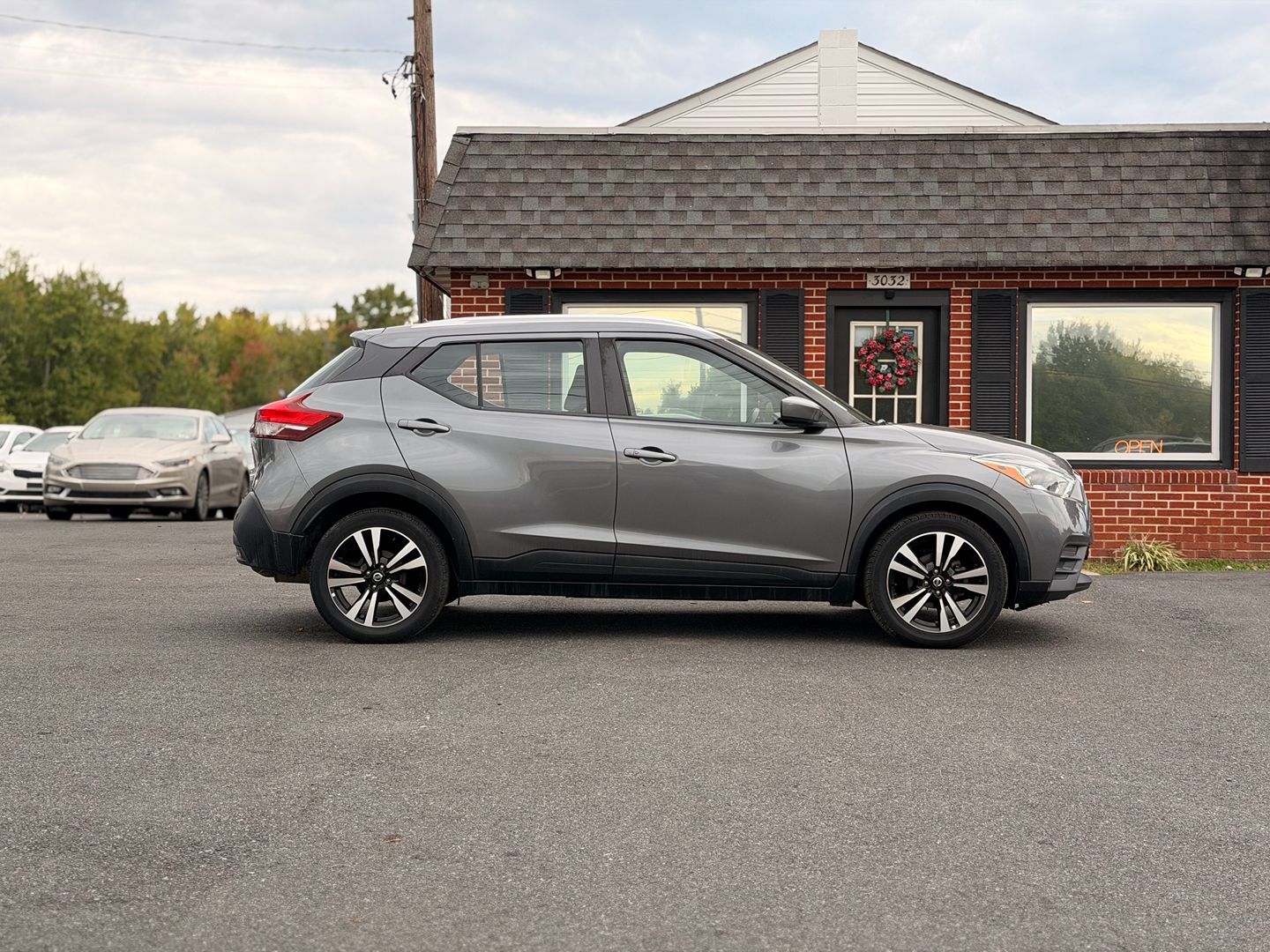 Photo 5 of this Nissan Kicks