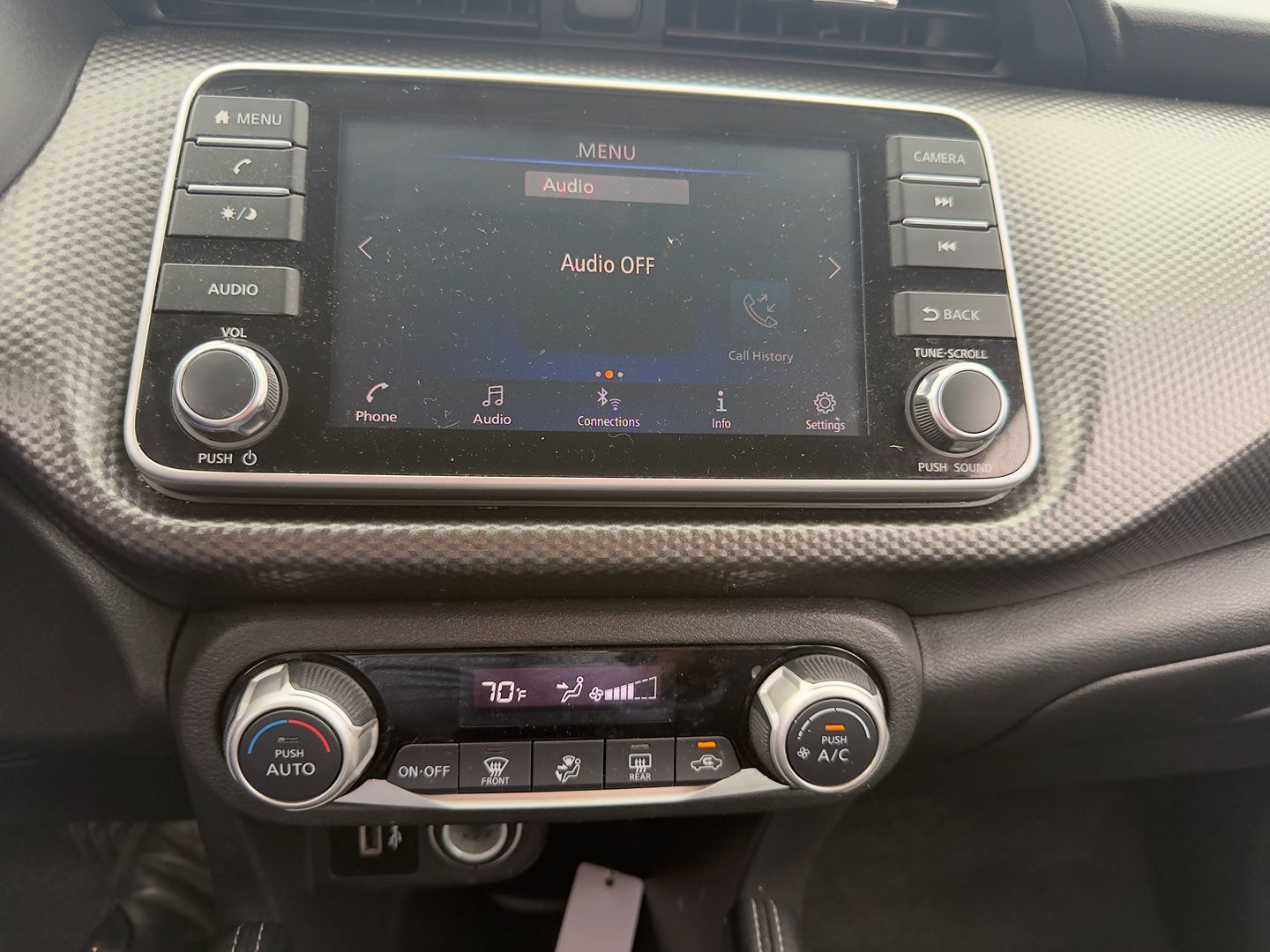 Photo 30 of this Nissan Kicks