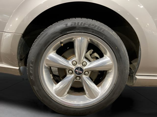 Brilliant Silver Clearcoat Metallic 2009 Ford Mustang GT Coupe RWD Coupe Rear-Wheel Drive Manual