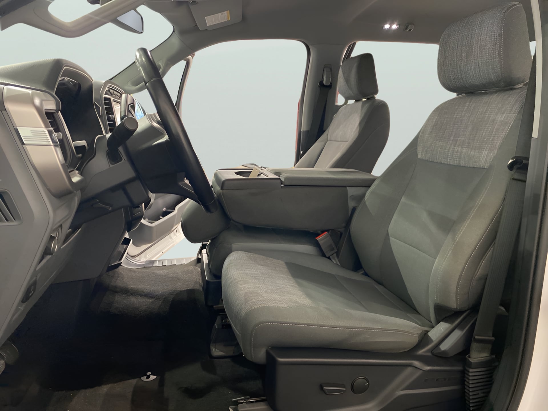 2022 Ford F-150 XLT - Photo 9