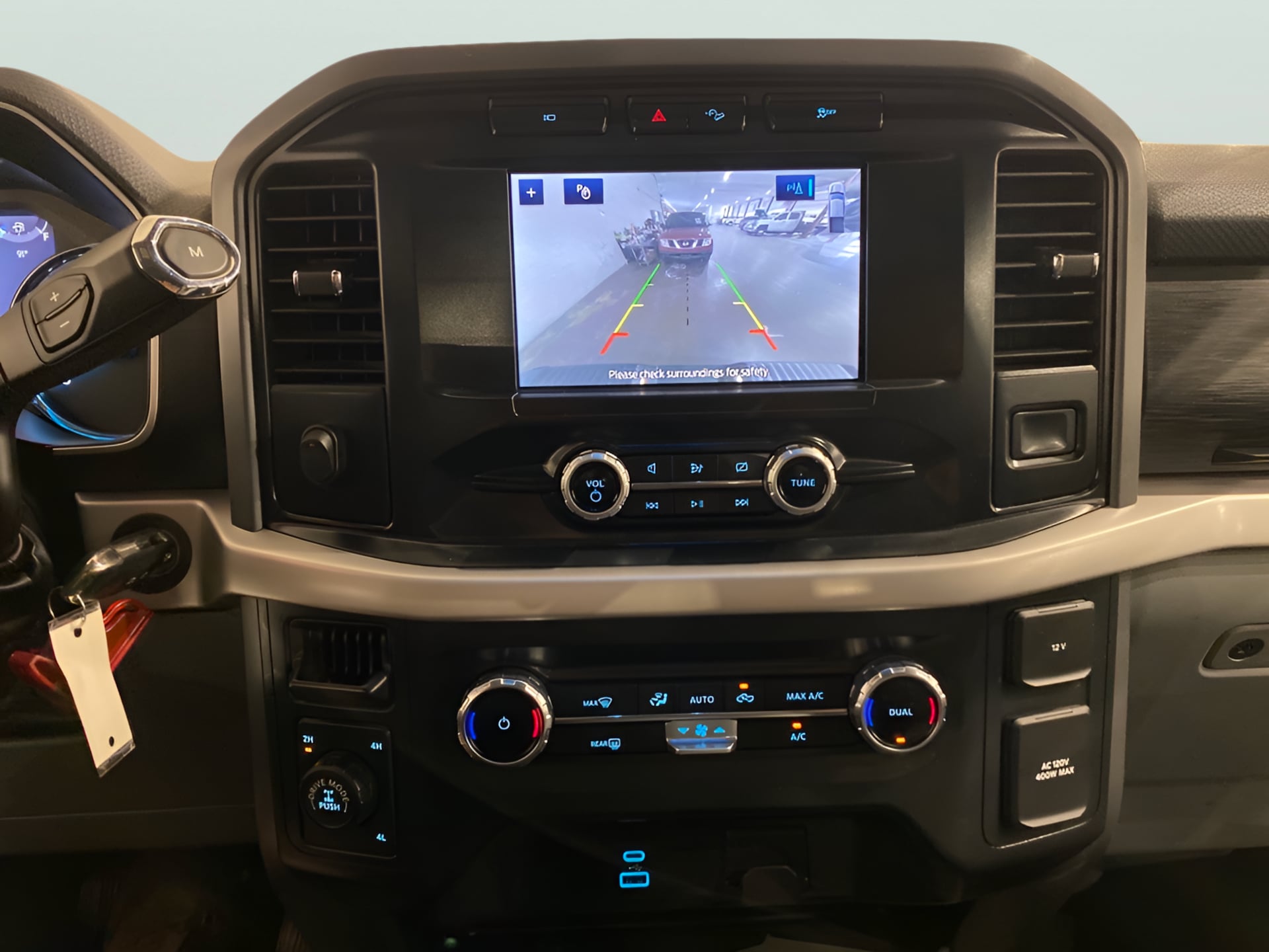 2022 Ford F-150 XLT - Photo 14