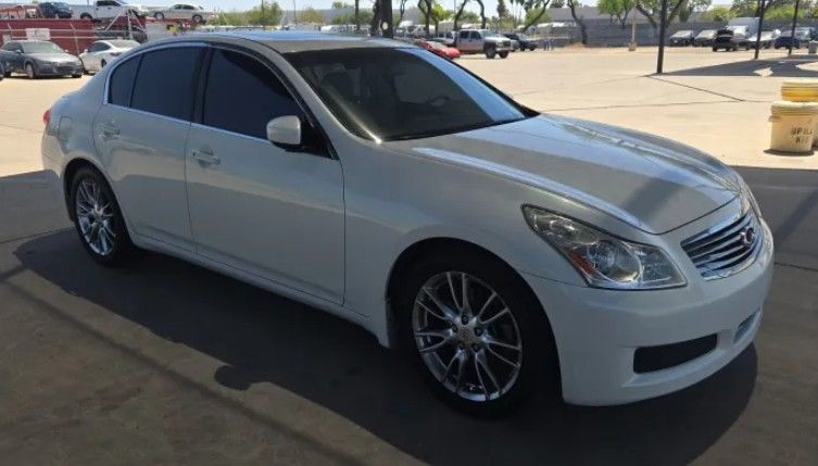 2009 INFINITI G 37 Journey's photo