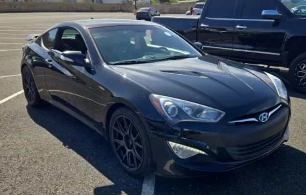 2016 Hyundai Genesis Coupe 3.8 Ultimate 8-Speed A/T's photo