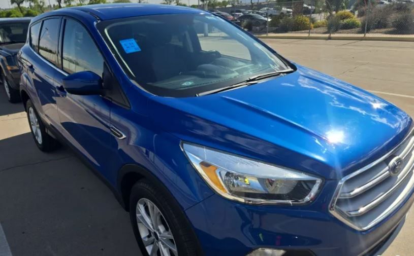 2017 Ford Escape SE's photo