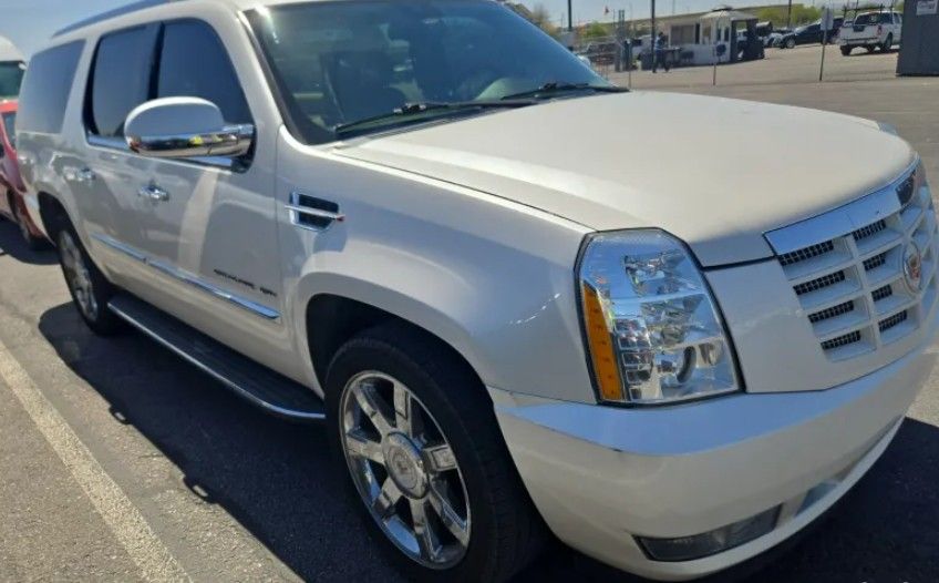 2011 Cadillac Escalade ESV's photo