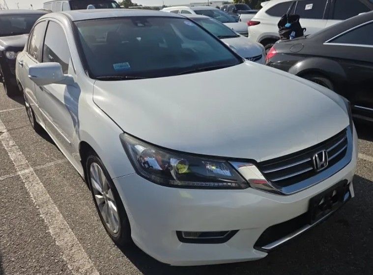 2013 Honda Accord EX-L Auto's photo