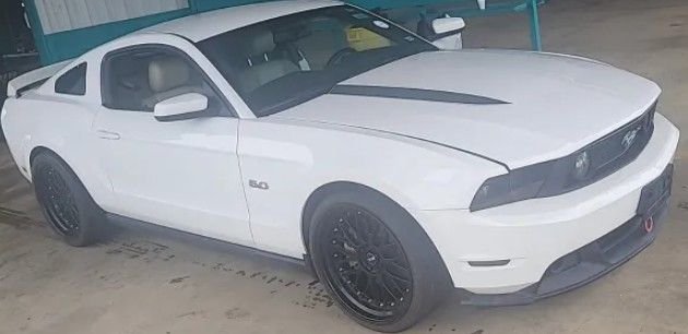 2012 Ford Mustang GT's photo