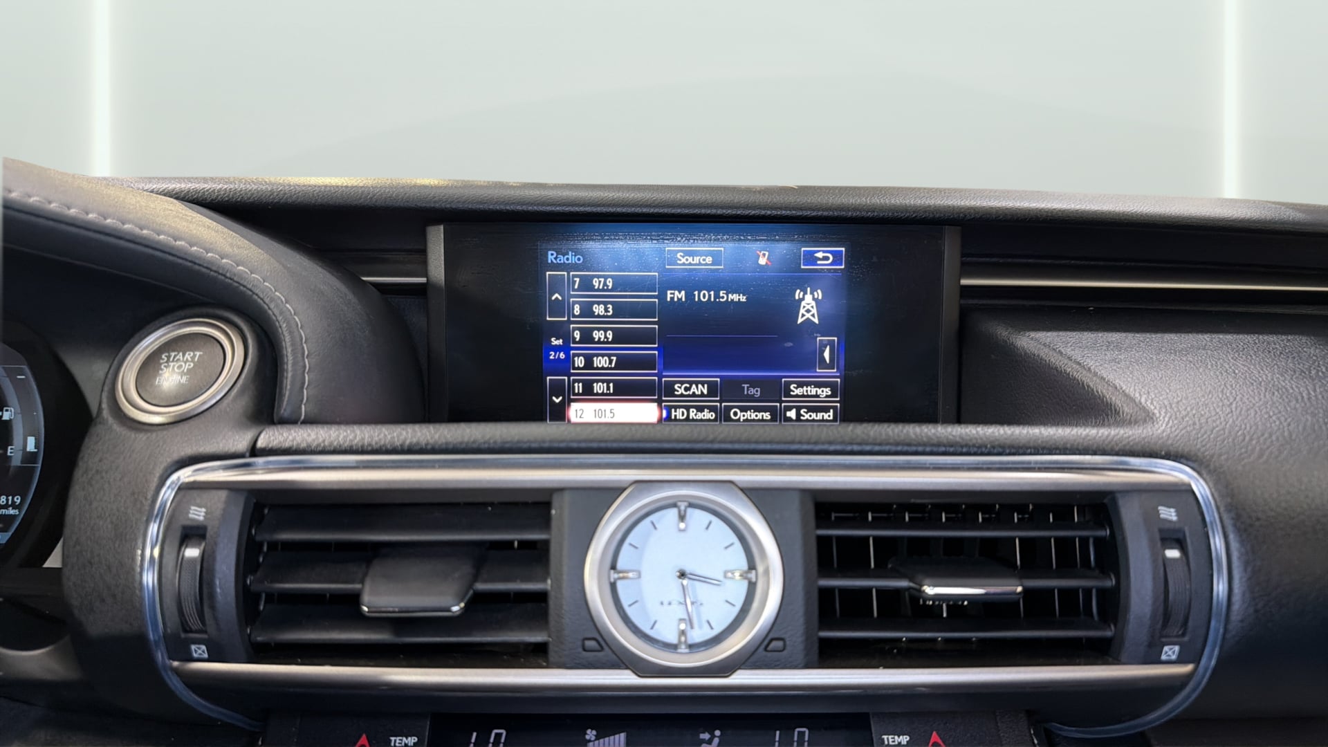 Lexus RC photo 25