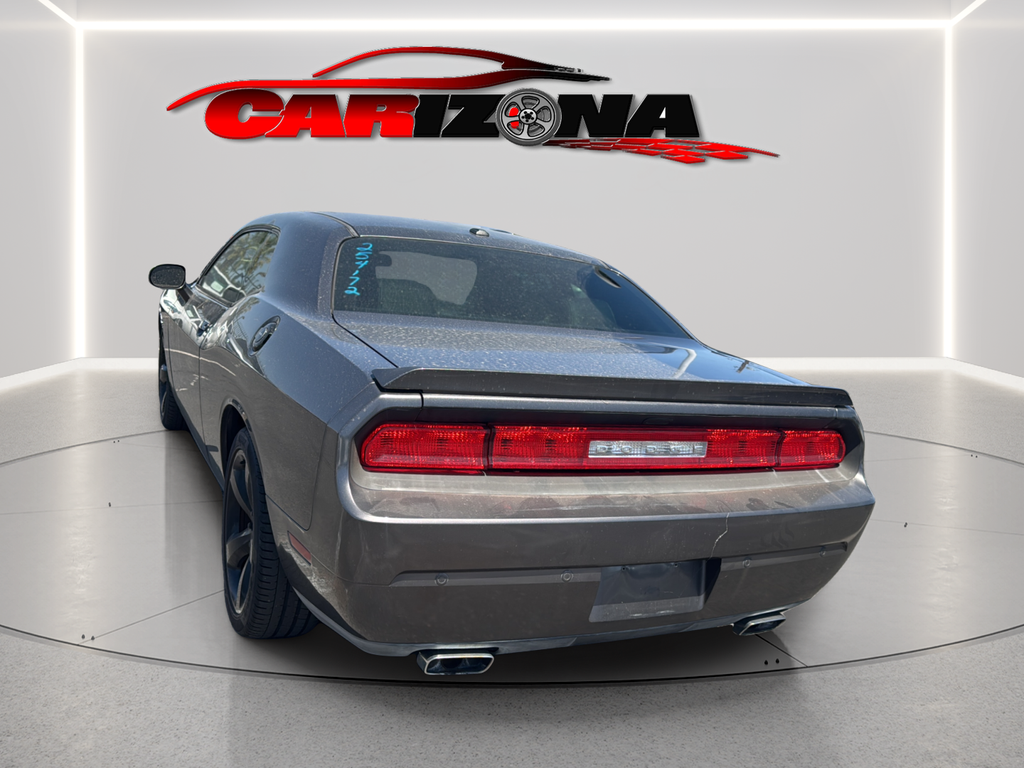 Dodge Challenger photo 9