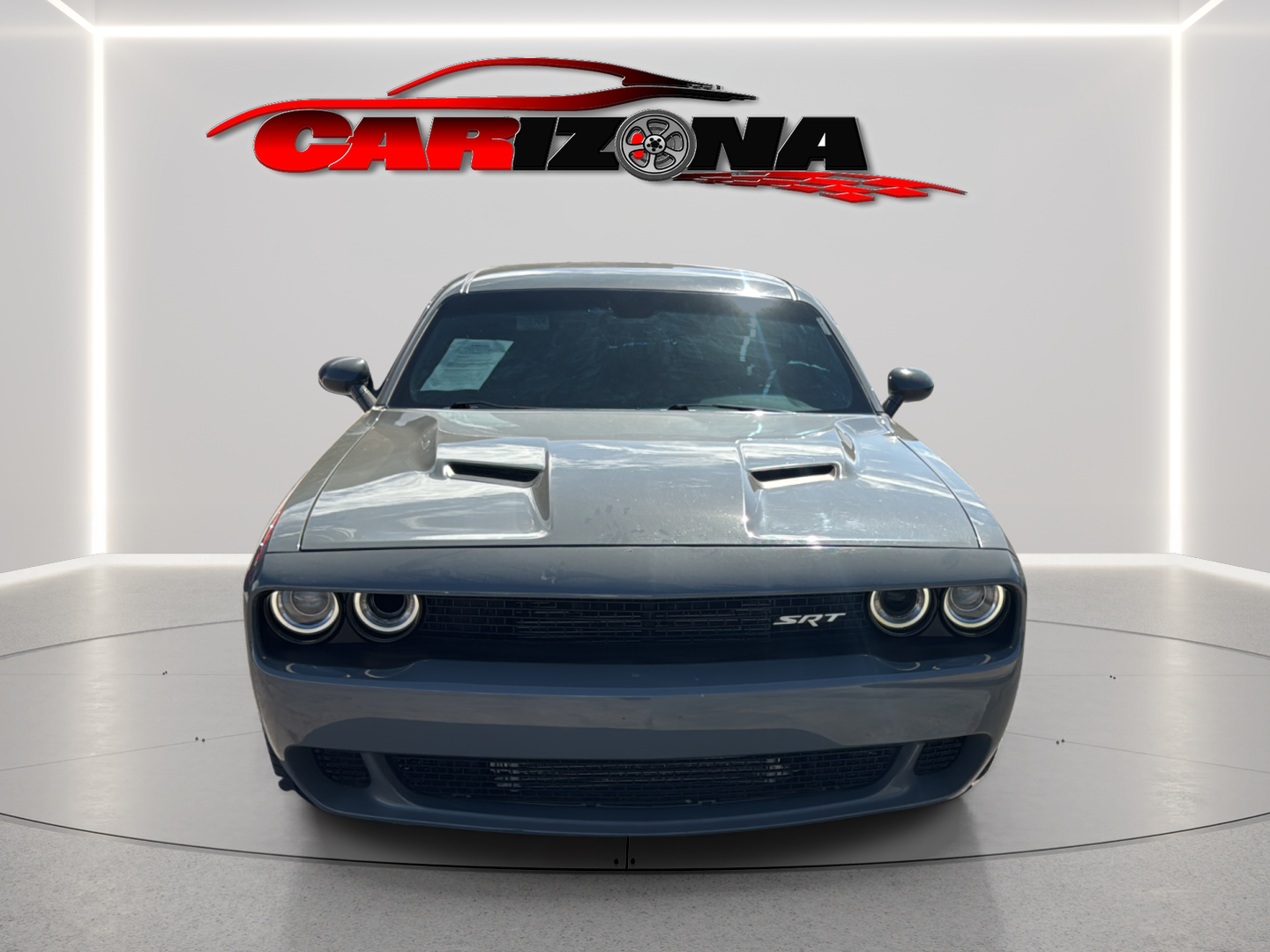 Dodge Challenger photo 2