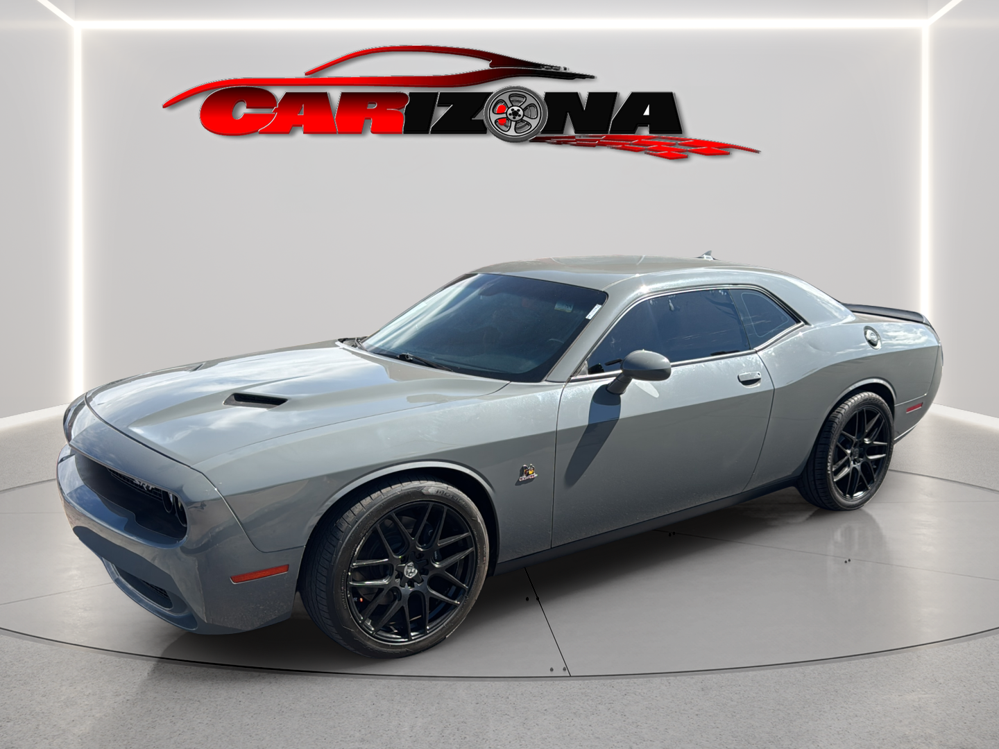Dodge Challenger photo 5