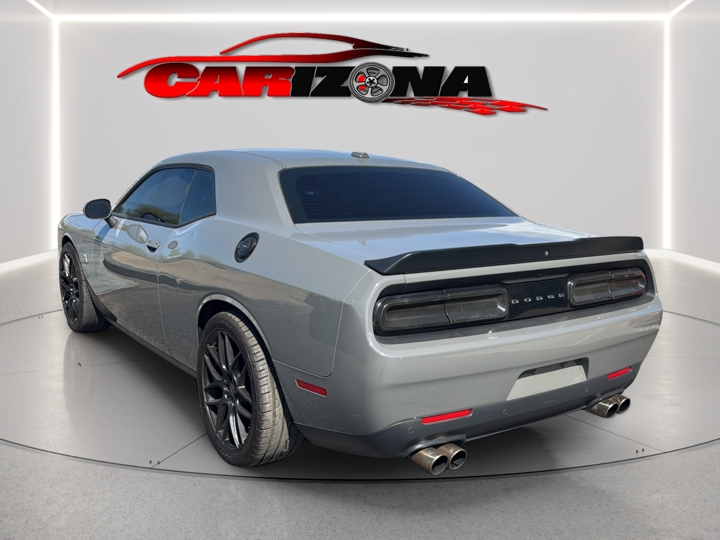 Dodge Challenger photo 8