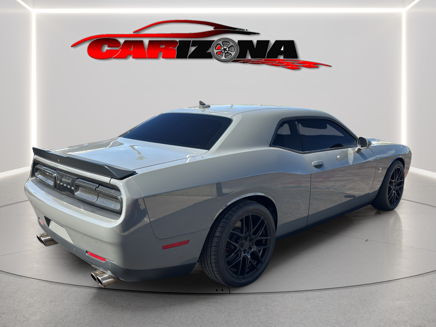 Dodge Challenger photo 11