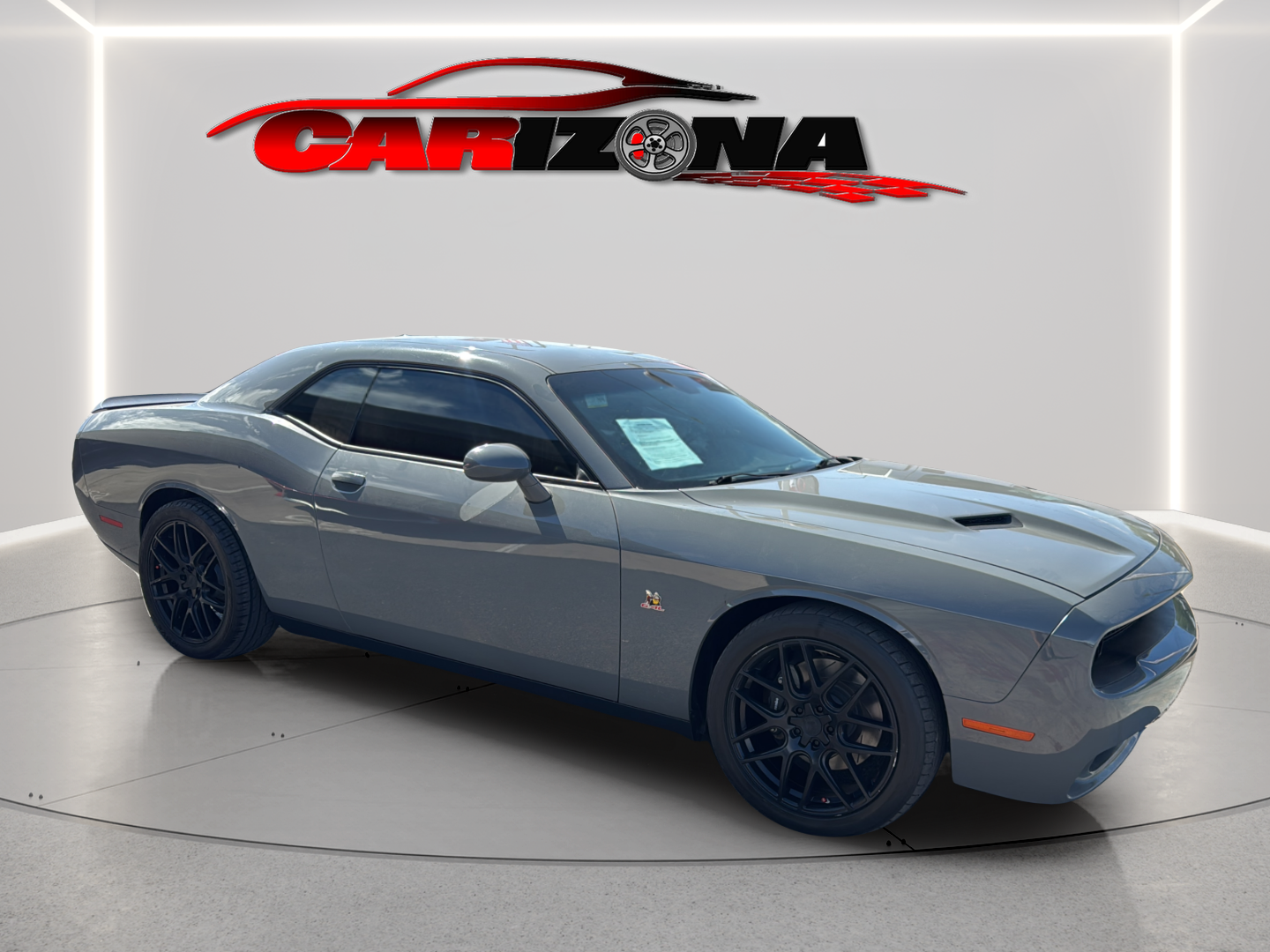 Dodge Challenger photo 13