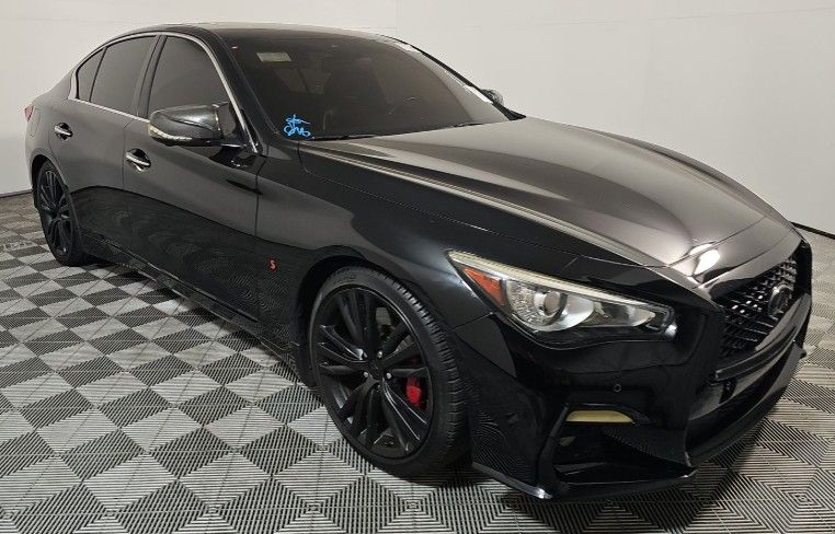 2018 INFINITI Q50 RED SPORT 400's photo
