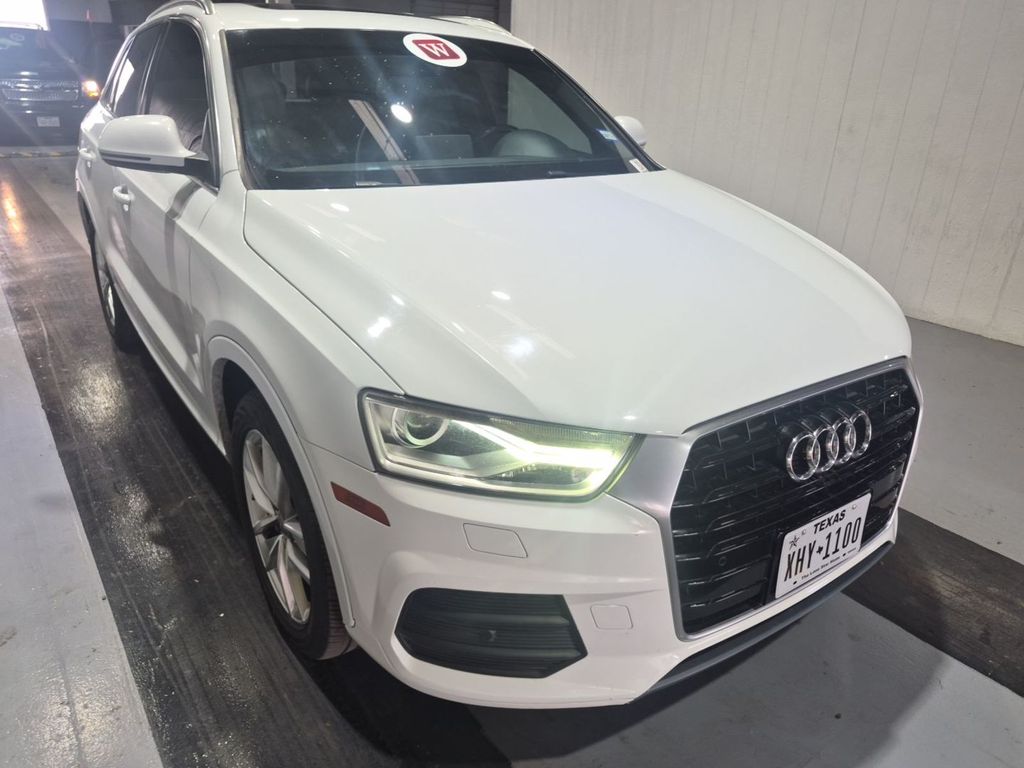 2017 Audi Q3 2.0T Premium Plus Tiptronic's photo