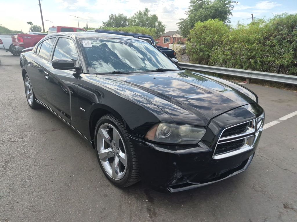 2013 Dodge Charger R/T's photo