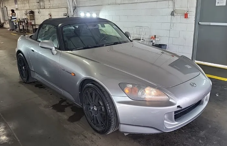 Silverstone Metallic 2007 Honda S2000 Convertible Rear-Wheel Drive Manual