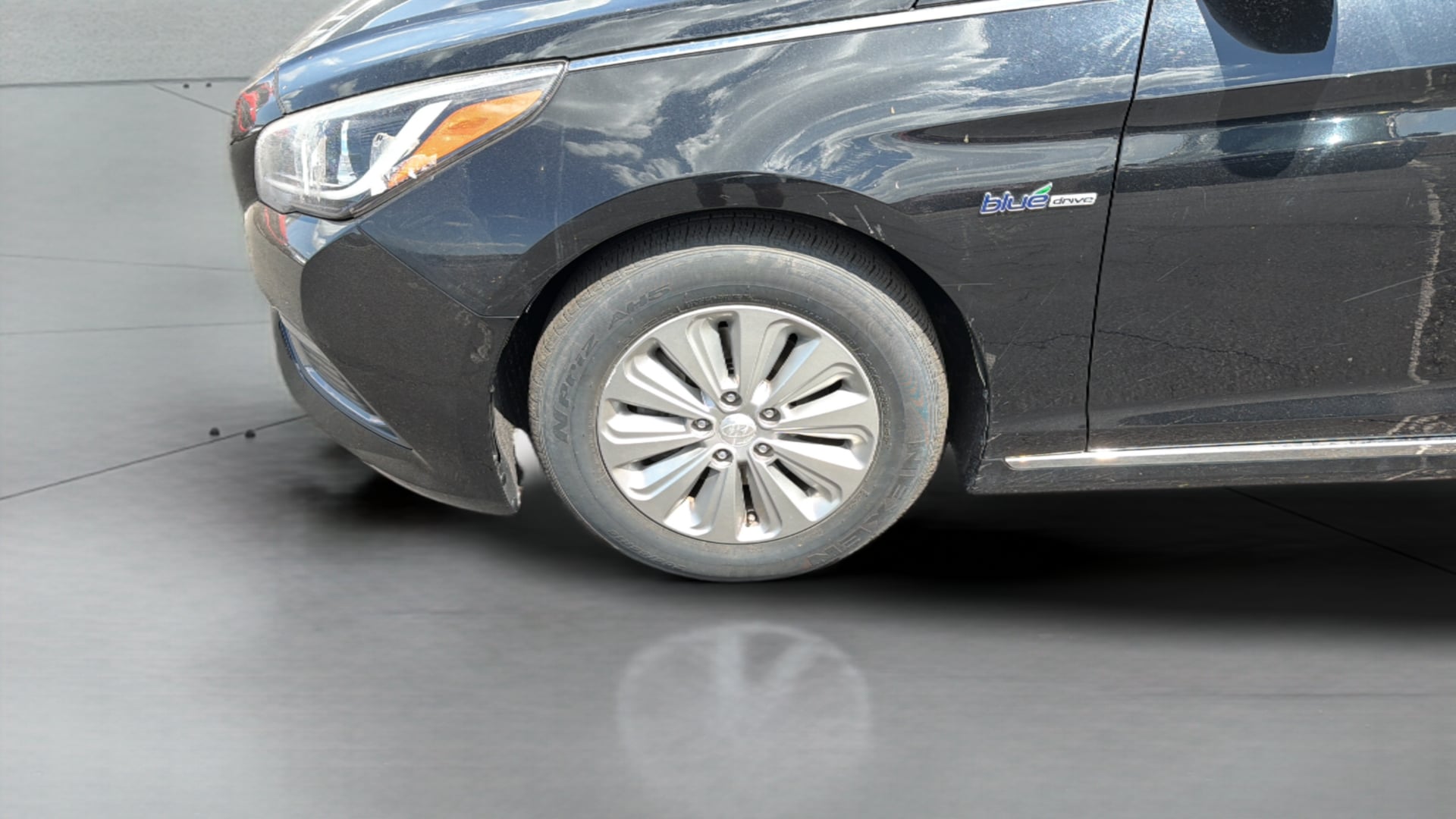 Hyundai Sonata photo 16