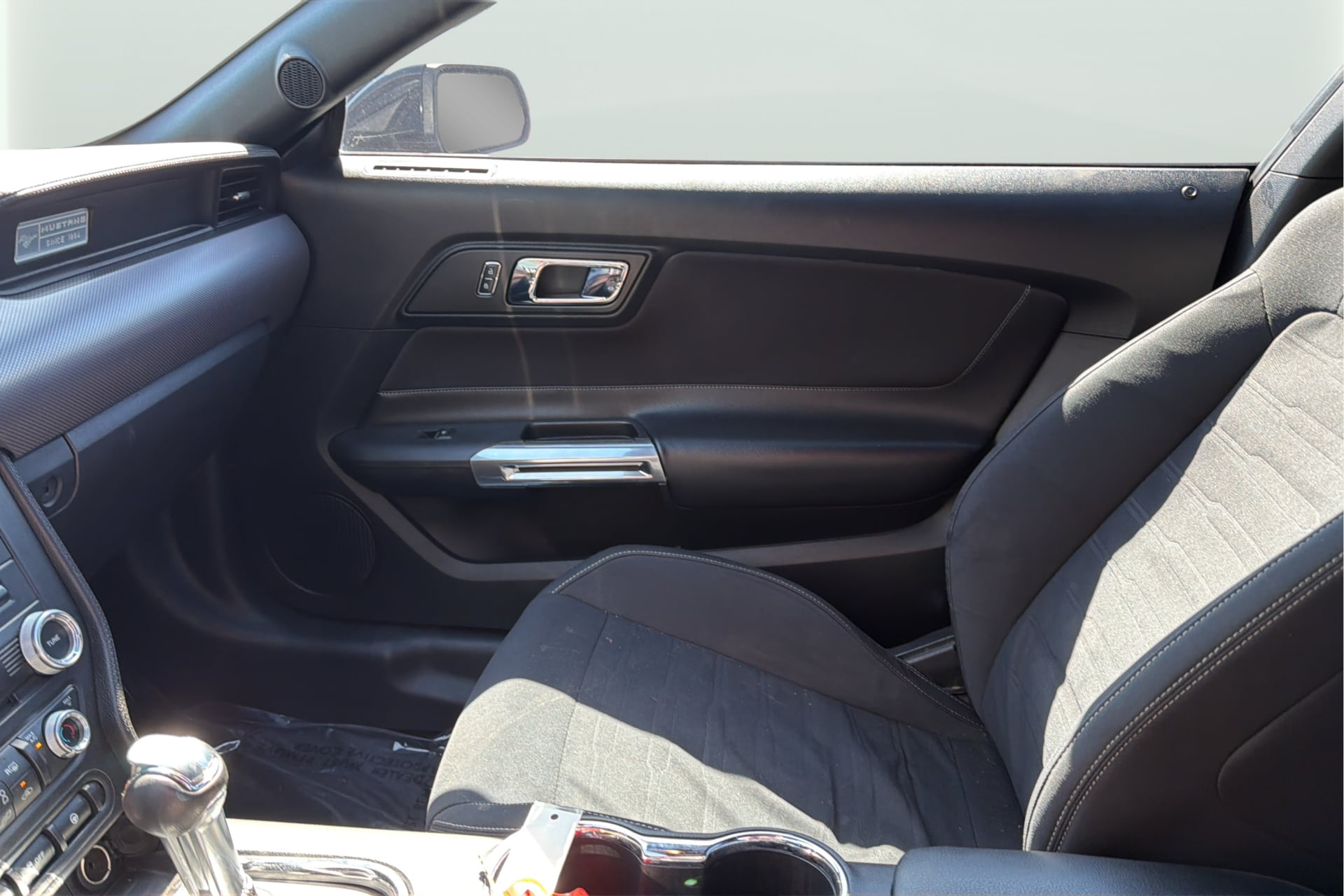 Photo 17 of this Ford Mustang