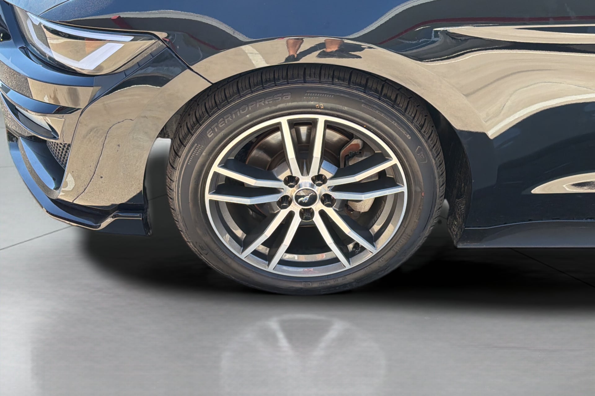 Photo 36 of this Ford Mustang