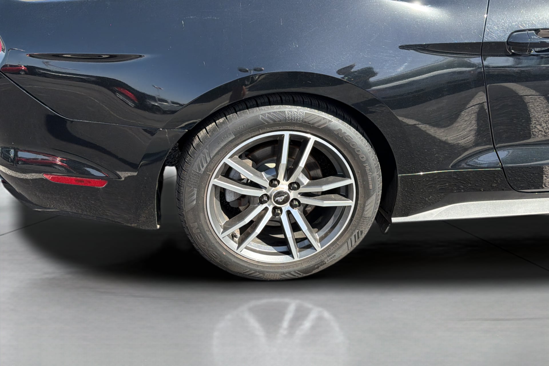 Photo 35 of this Ford Mustang