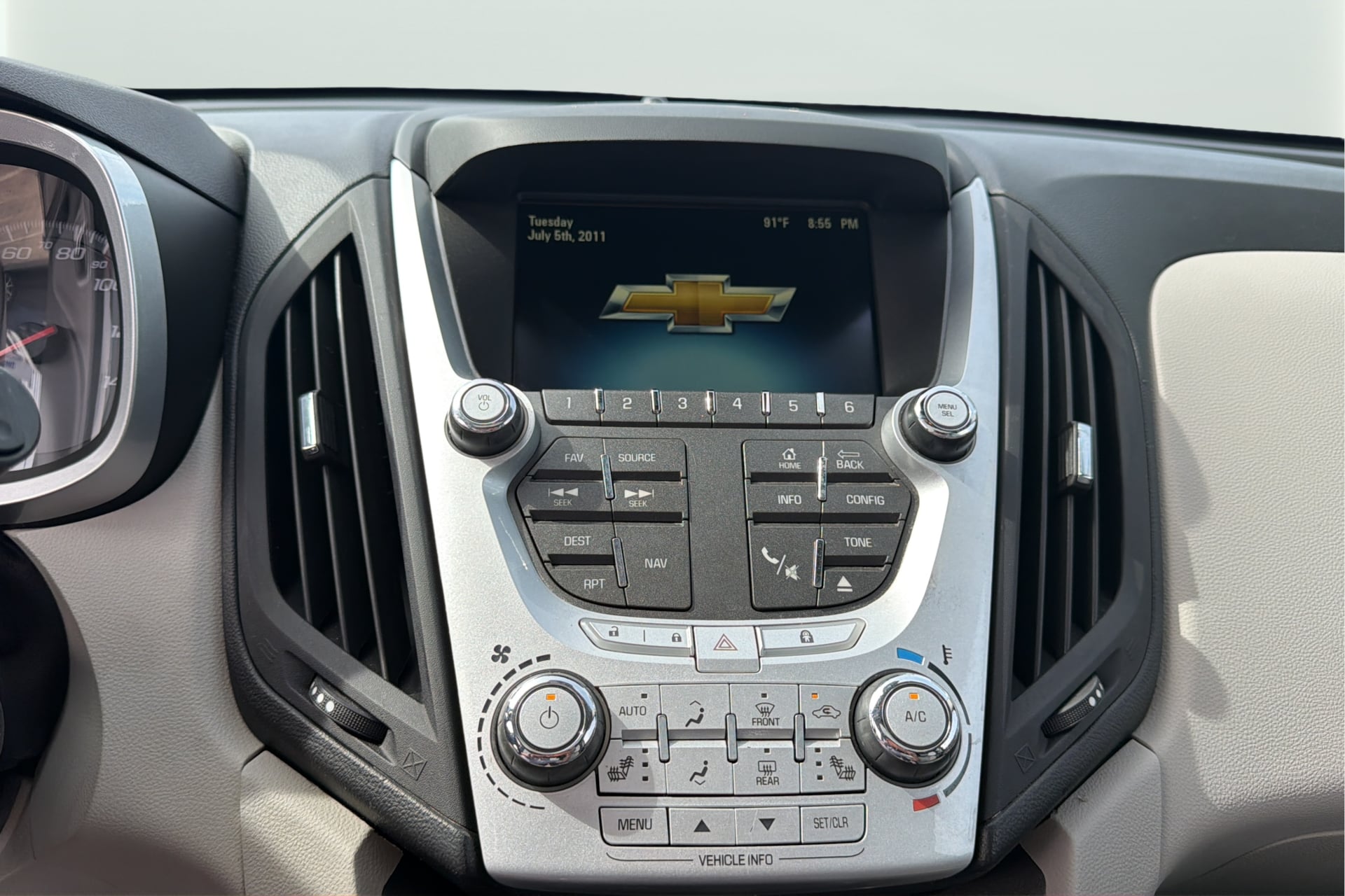 Chevrolet Equinox photo 24
