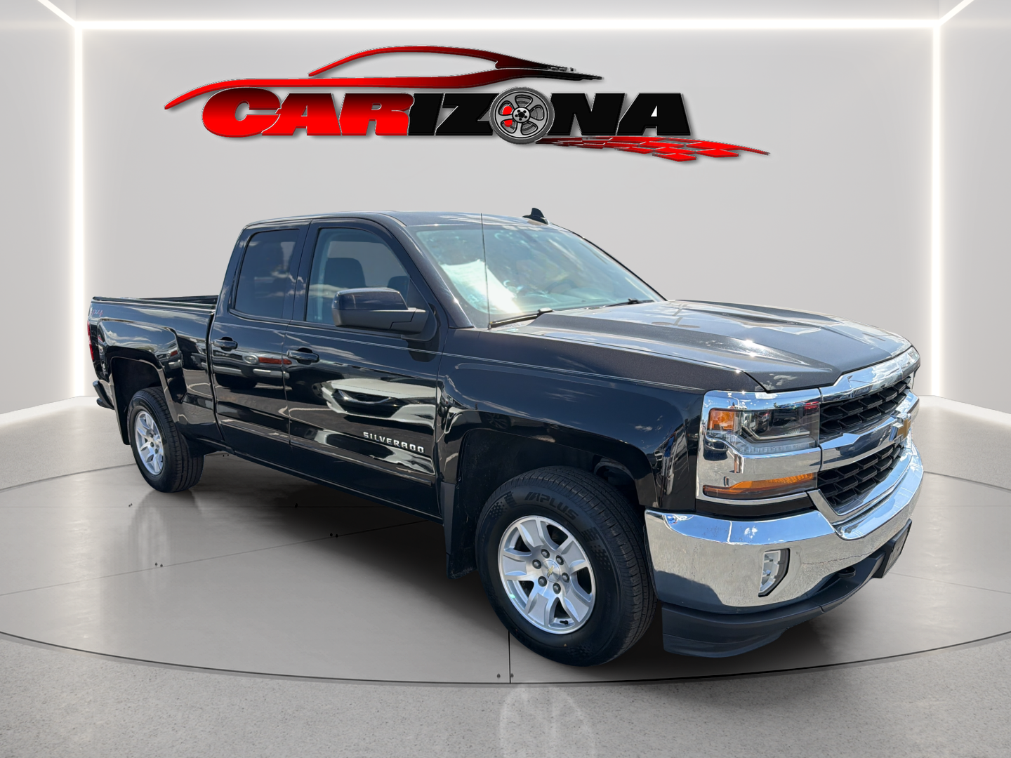 Chevrolet Silverado photo 2