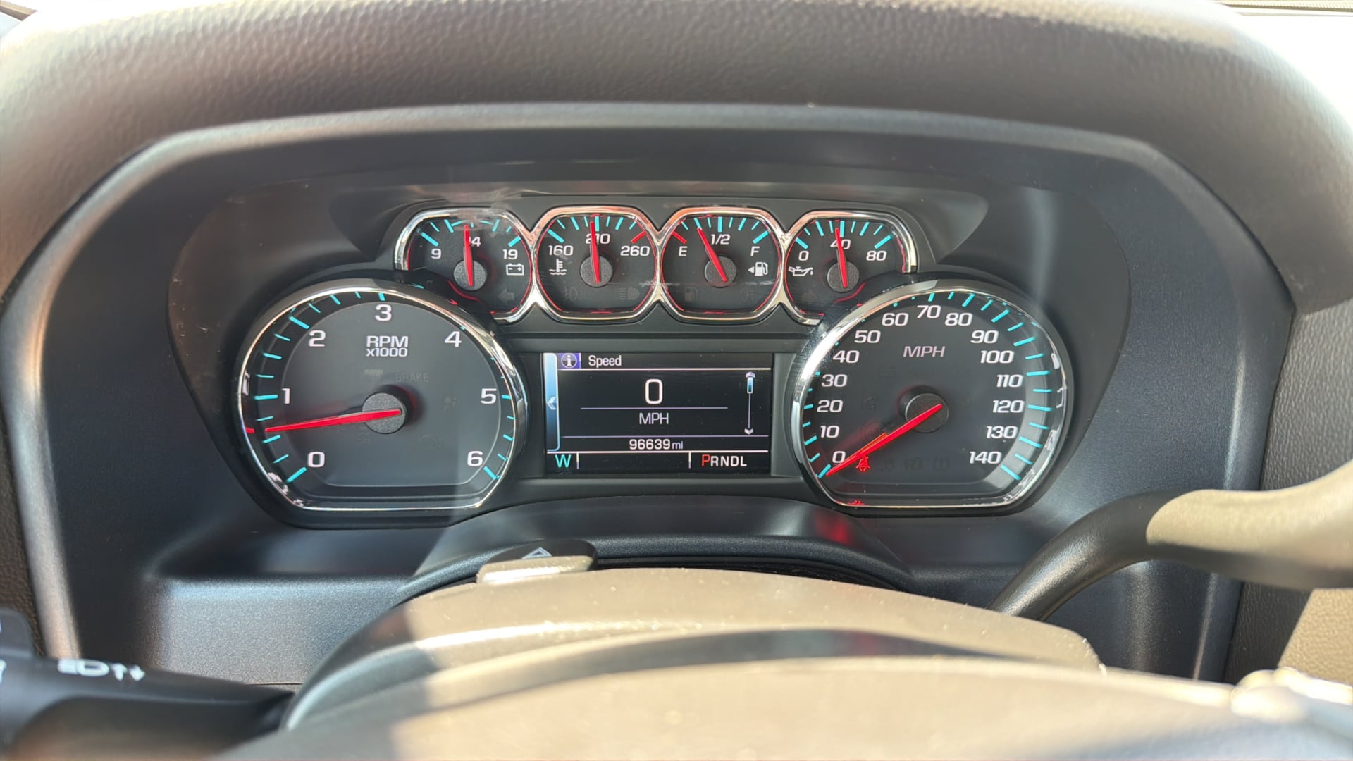 Chevrolet Silverado photo 29
