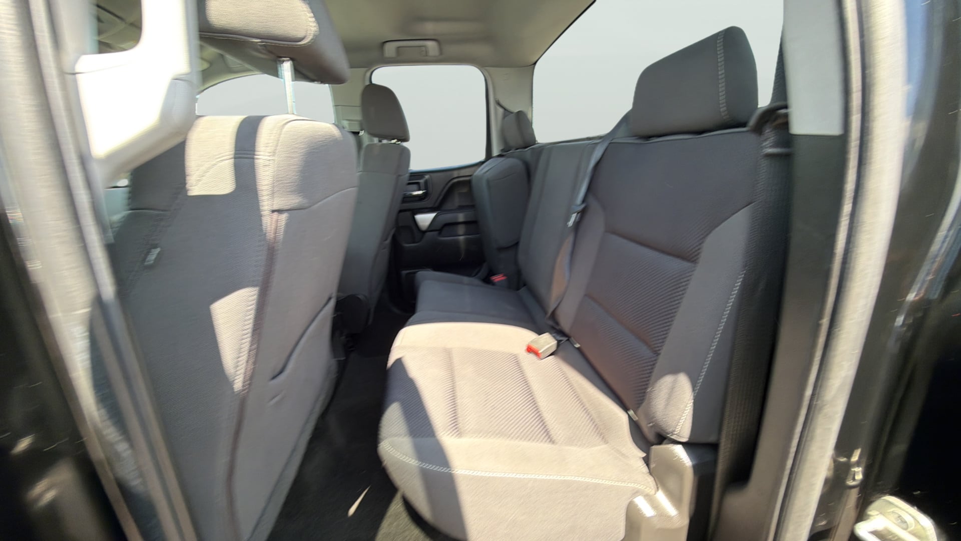 Chevrolet Silverado photo 33