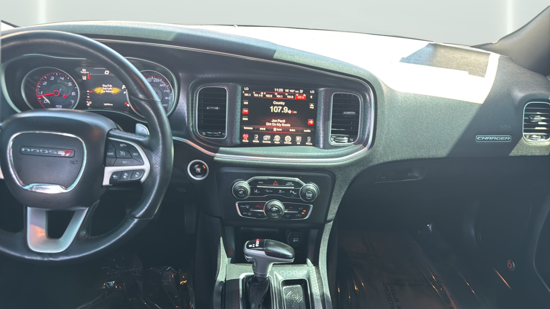 Dodge Charger photo 15