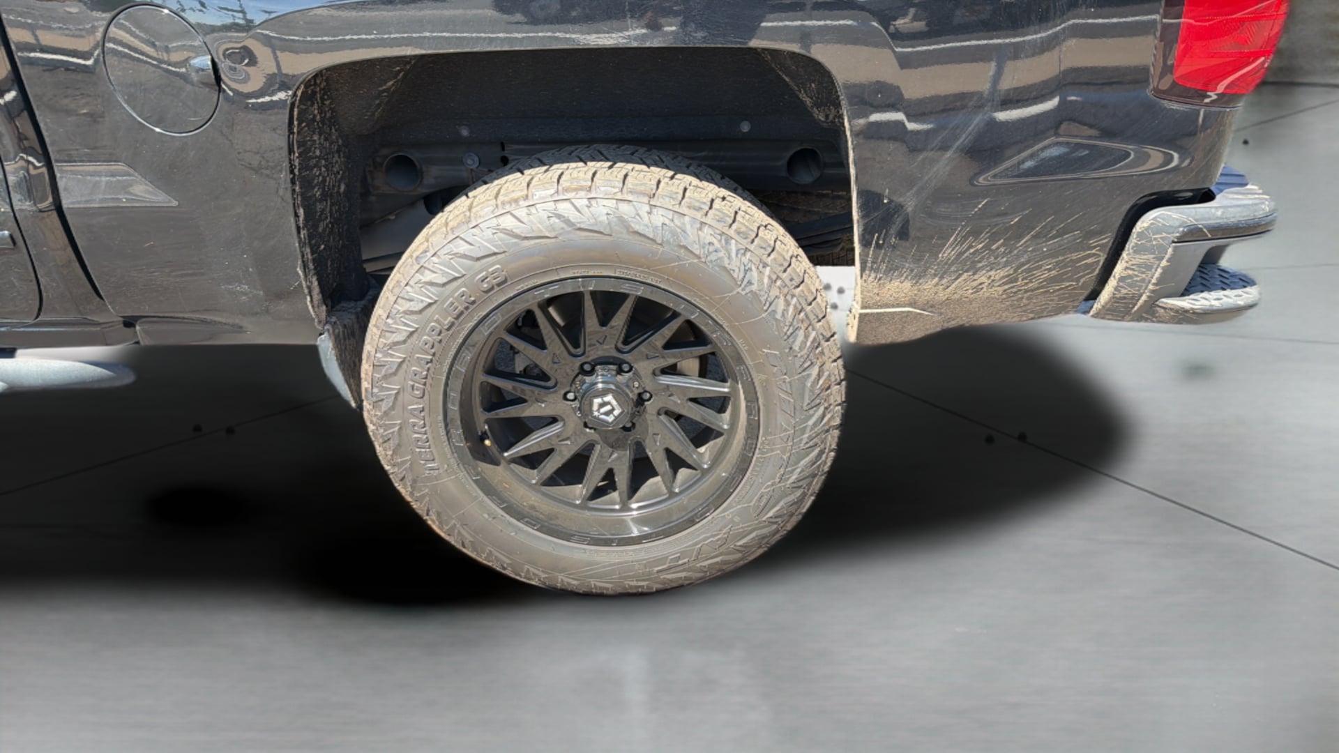 Chevrolet Silverado photo 18