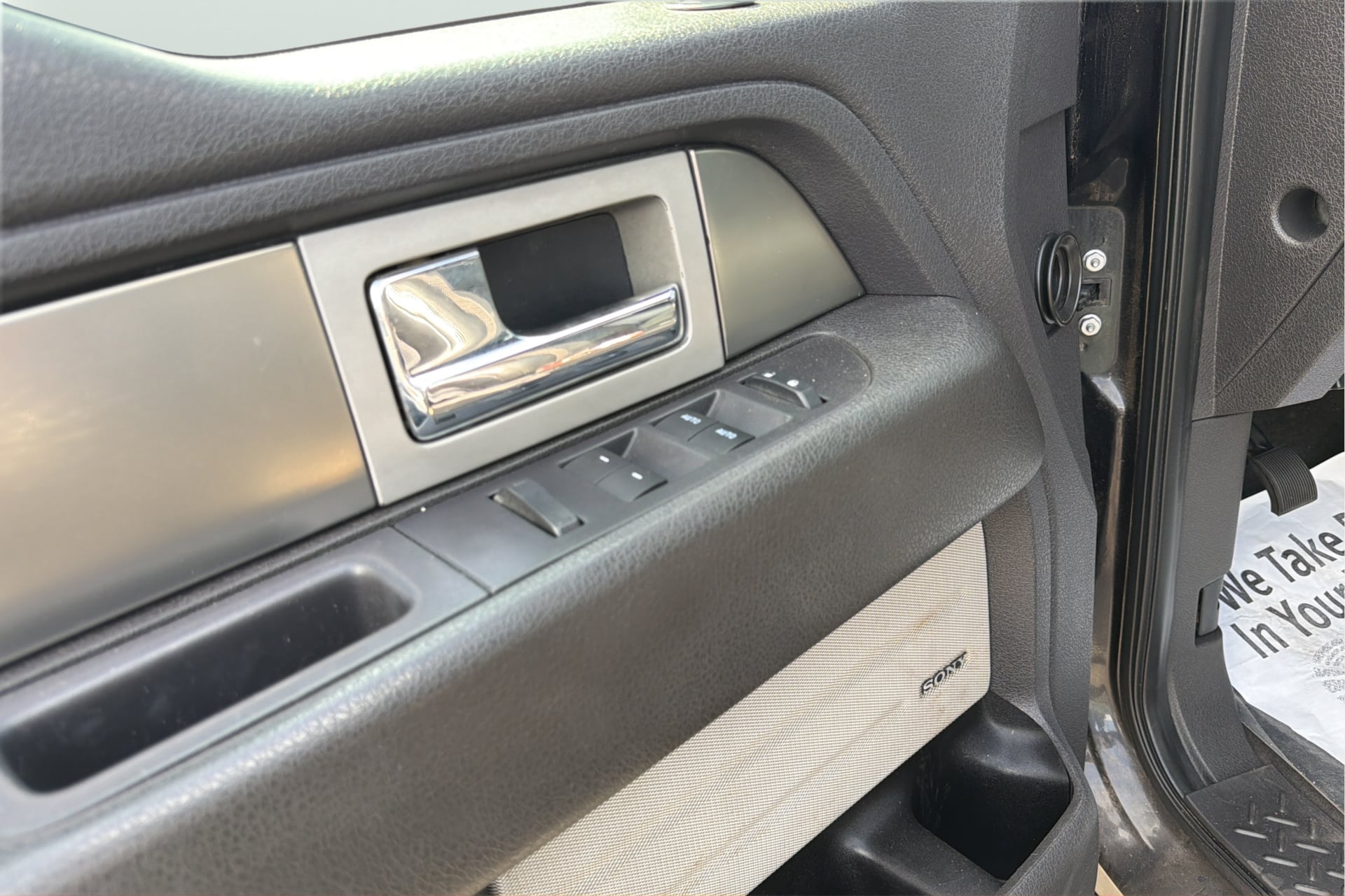 Ford F-150 photo 19