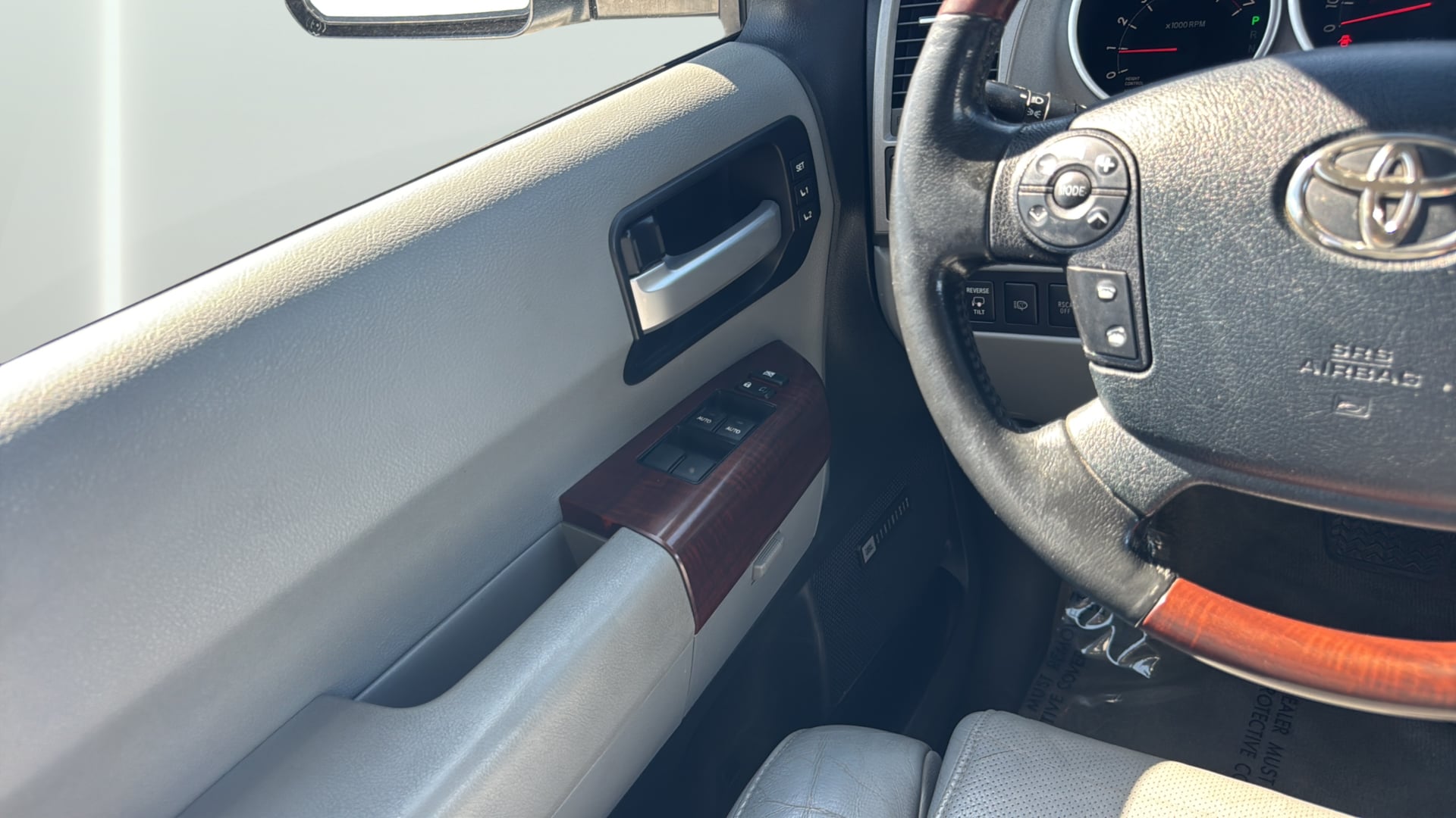 Photo 19 of this Toyota Sequoia