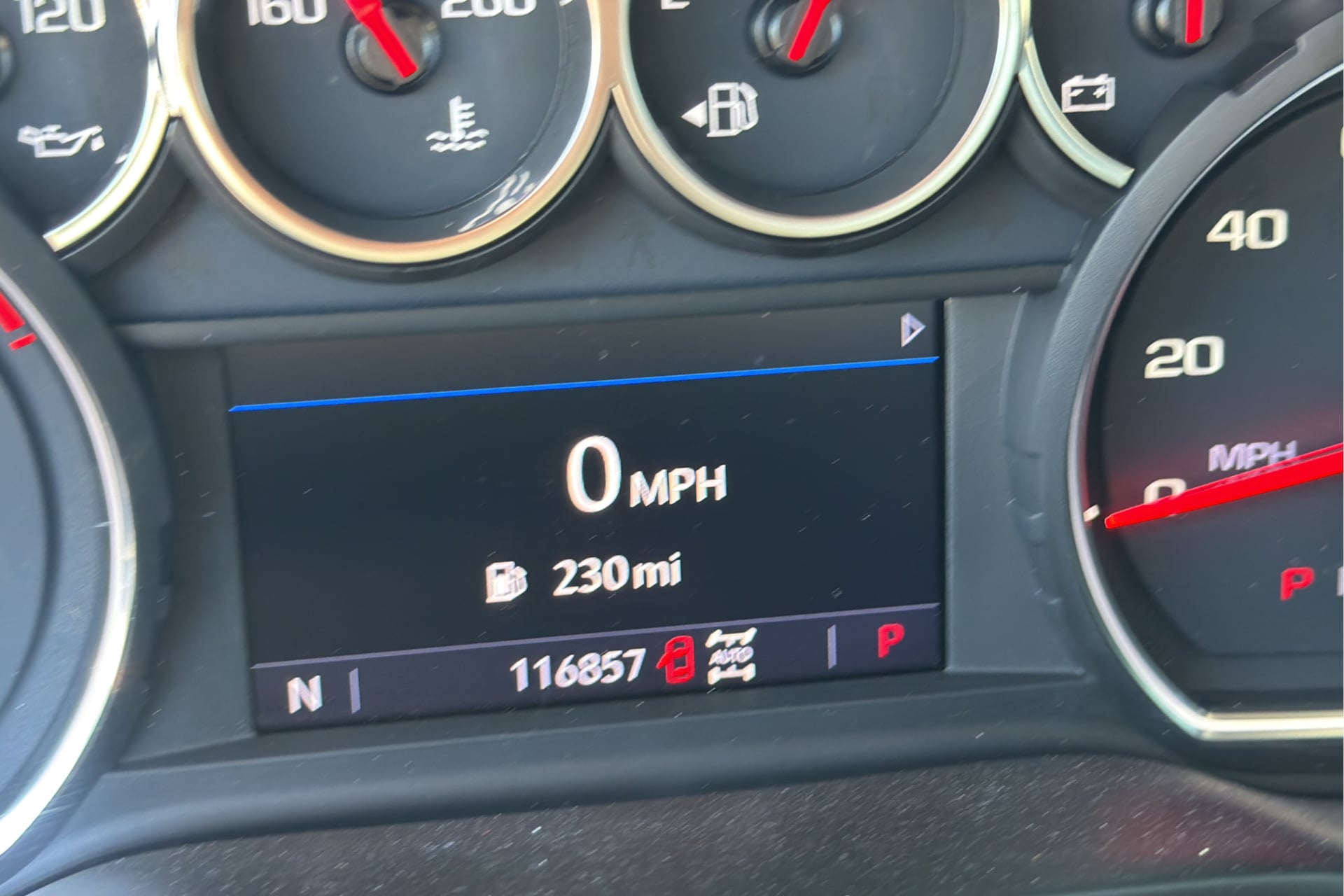 Chevrolet Silverado photo 29