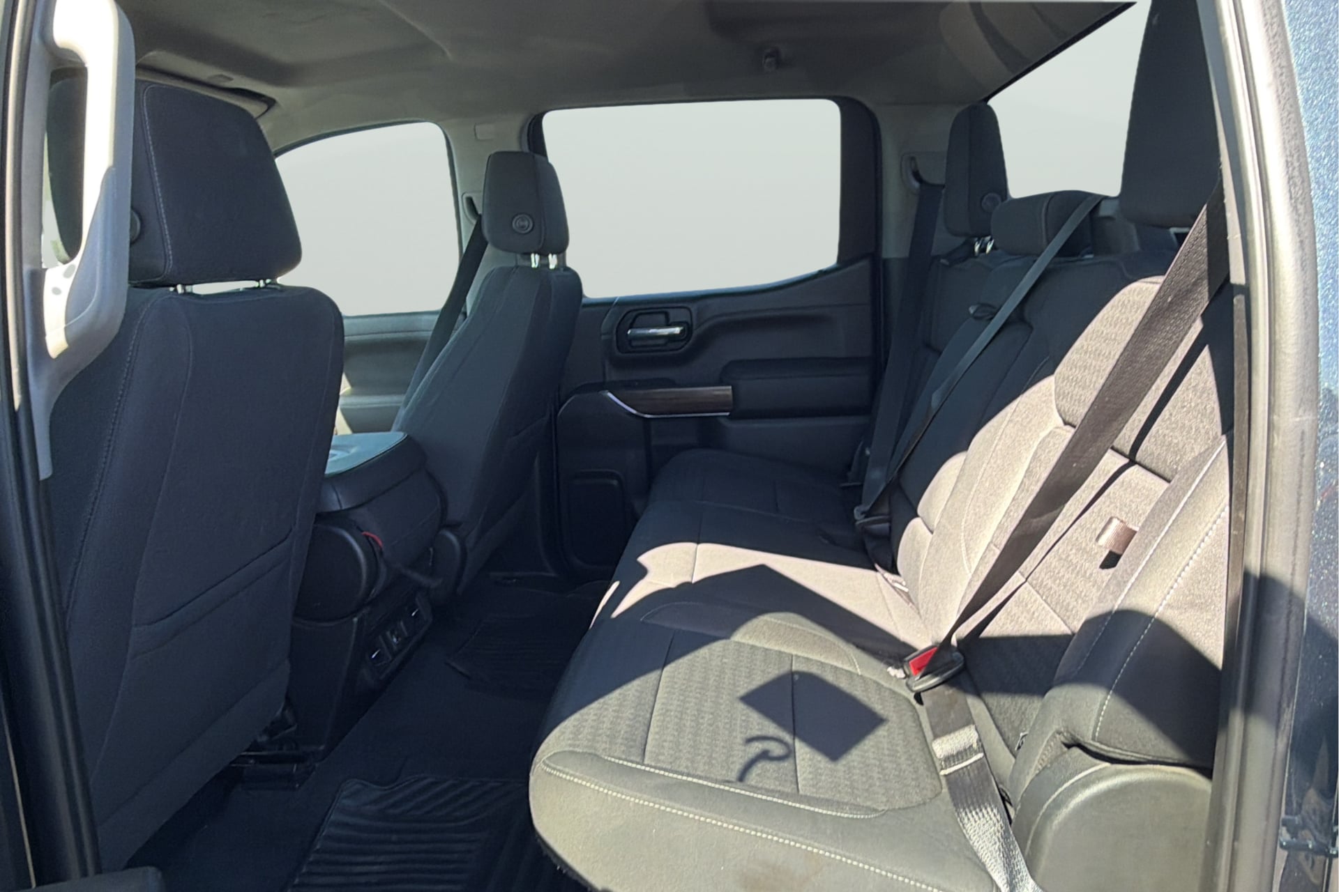 Chevrolet Silverado photo 33