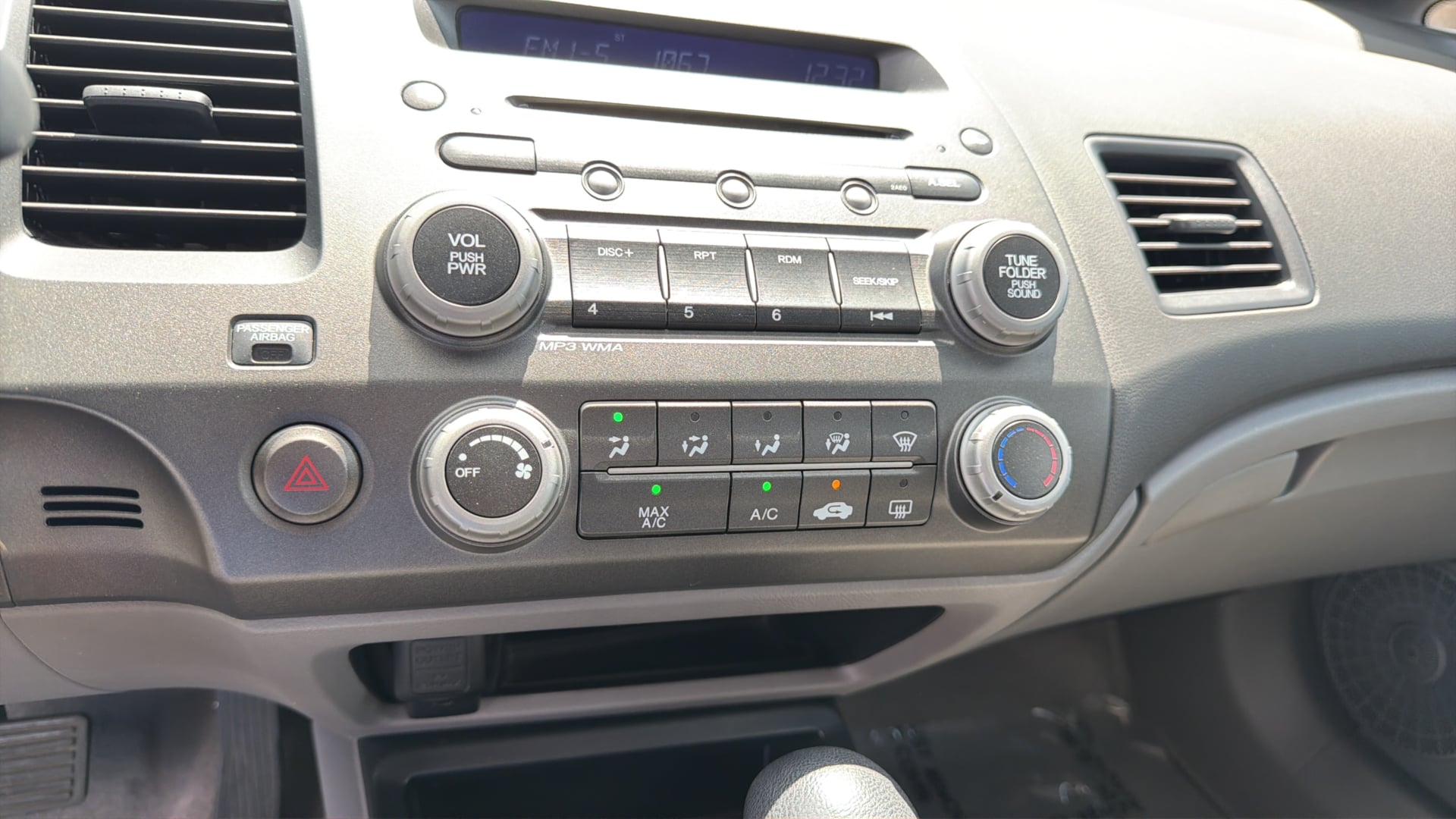Honda Civic photo 28