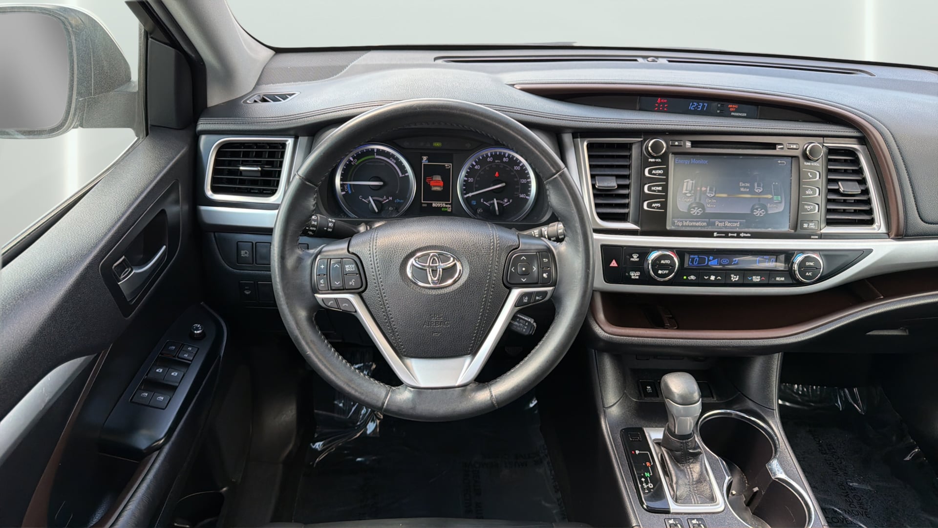 Photo 16 of this Toyota Highlander