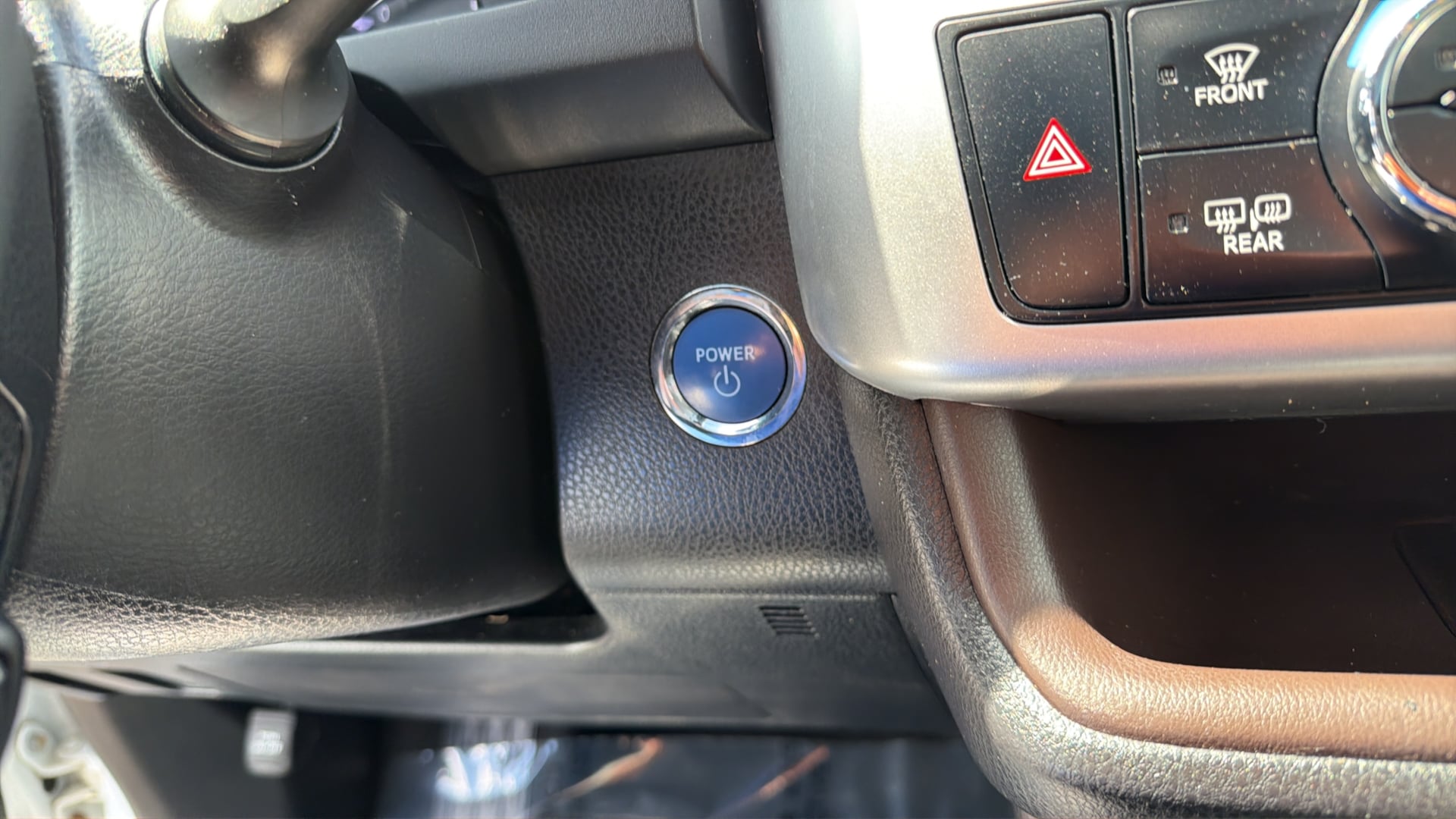 Photo 22 of this Toyota Highlander