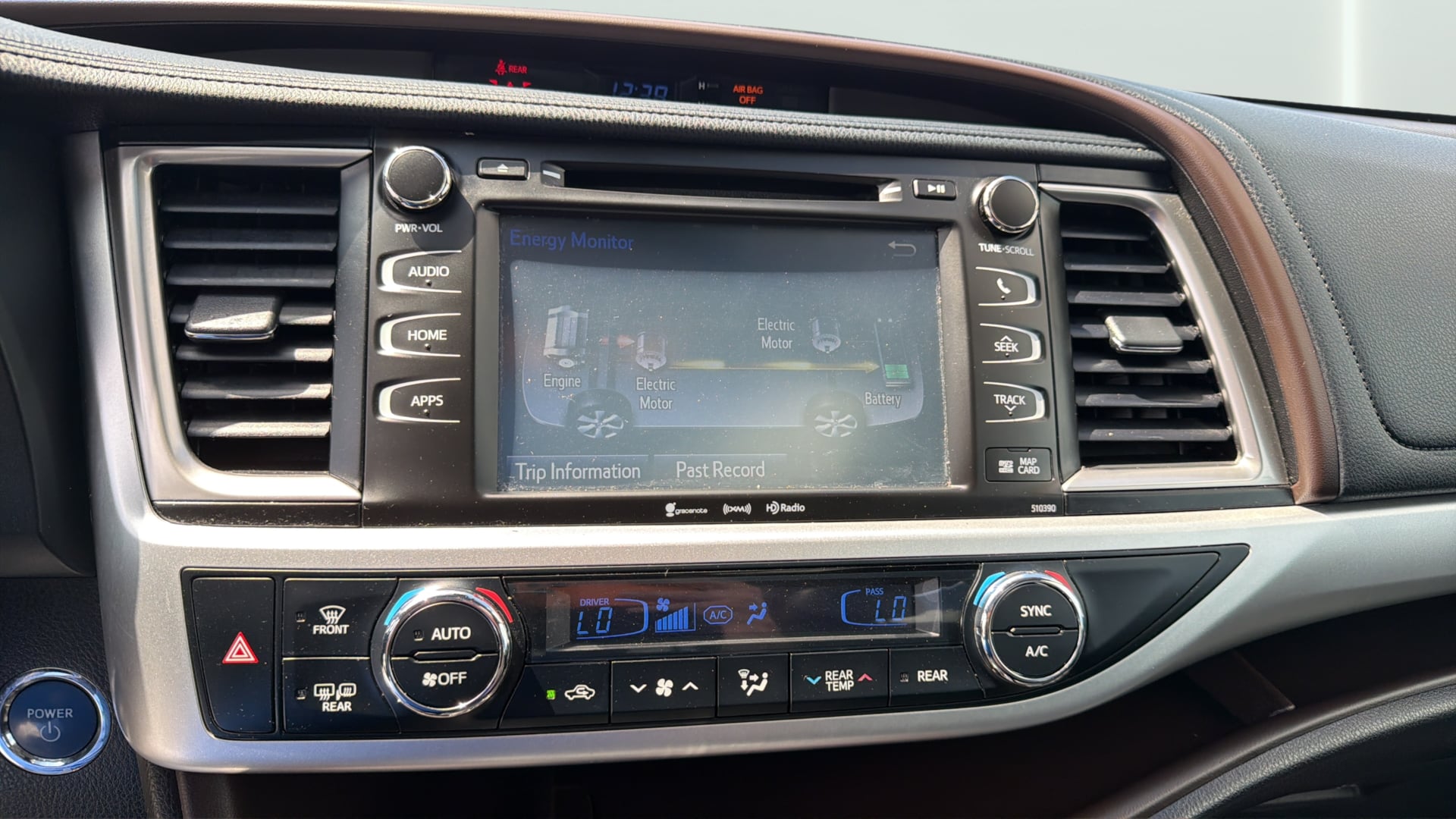 Photo 23 of this Toyota Highlander