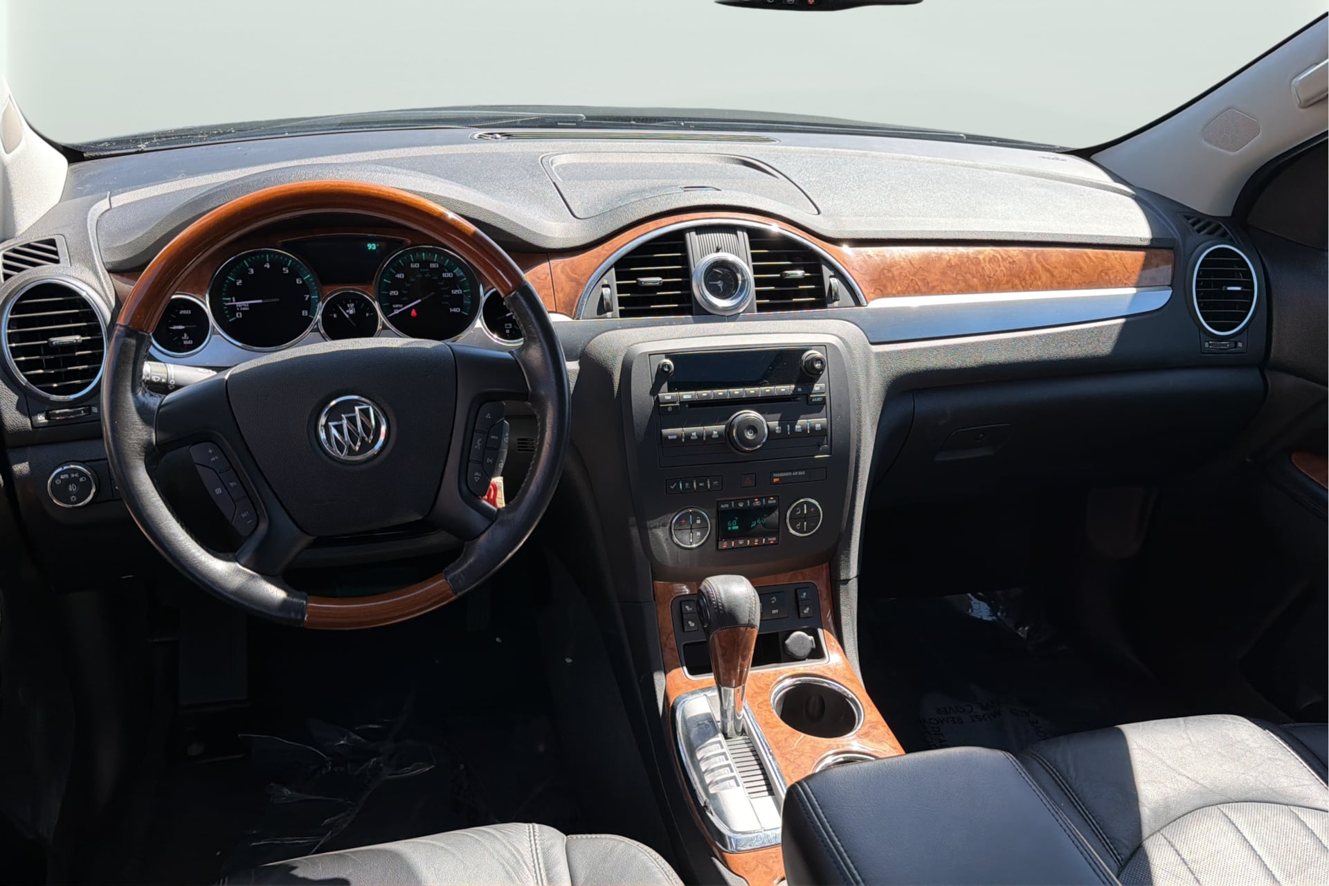 Buick Enclave photo 14