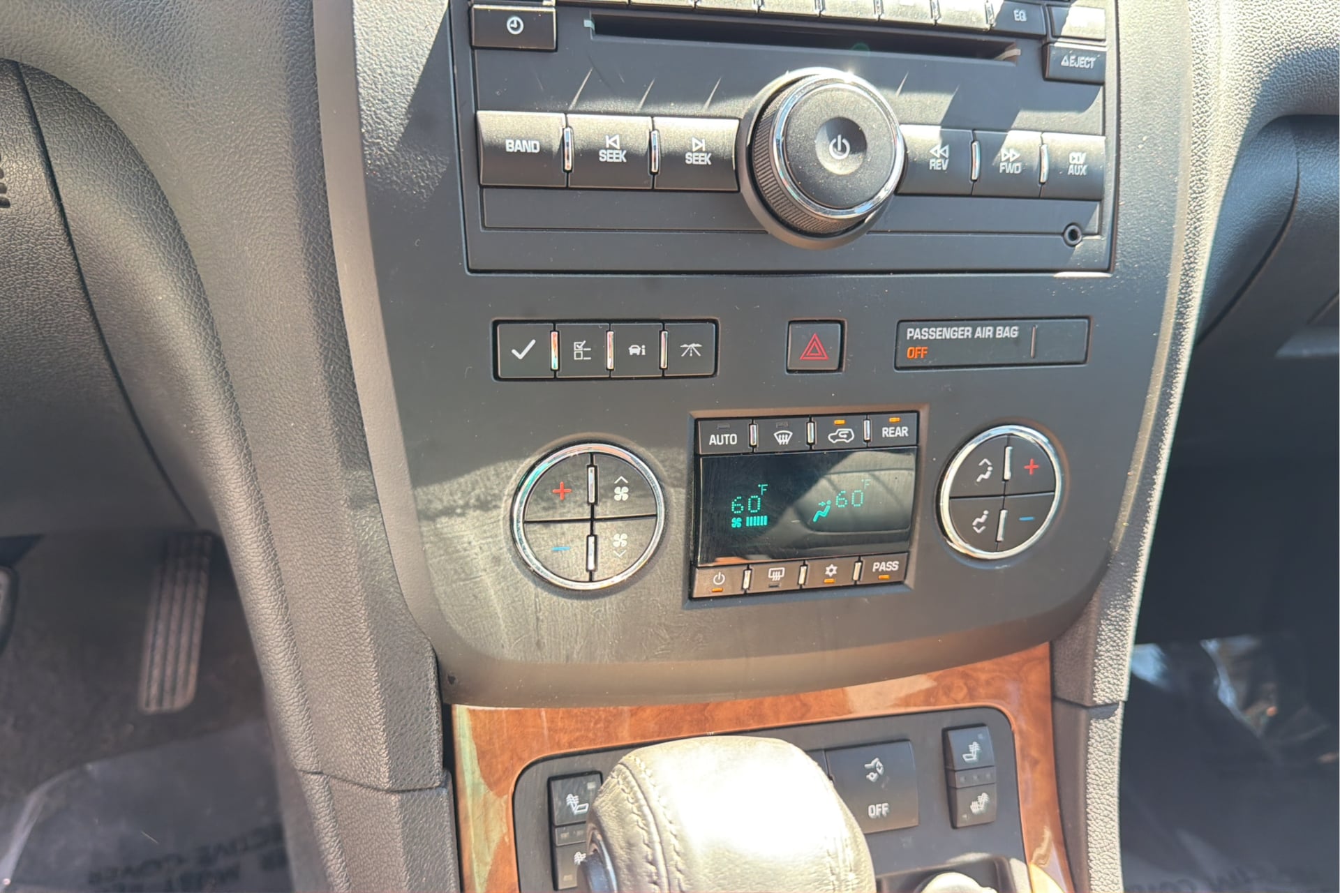 Buick Enclave photo 28