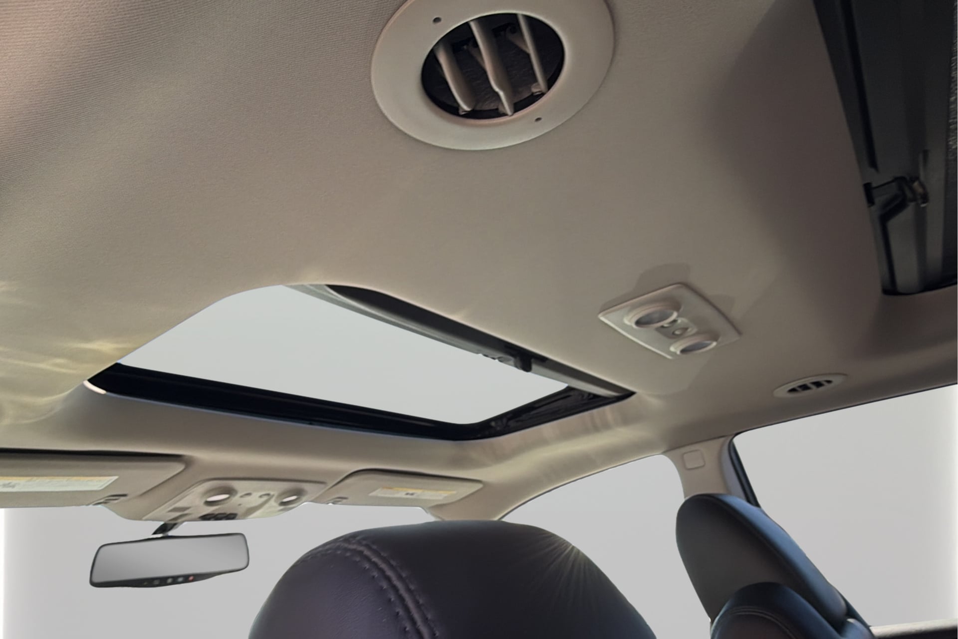 Buick Enclave photo 32